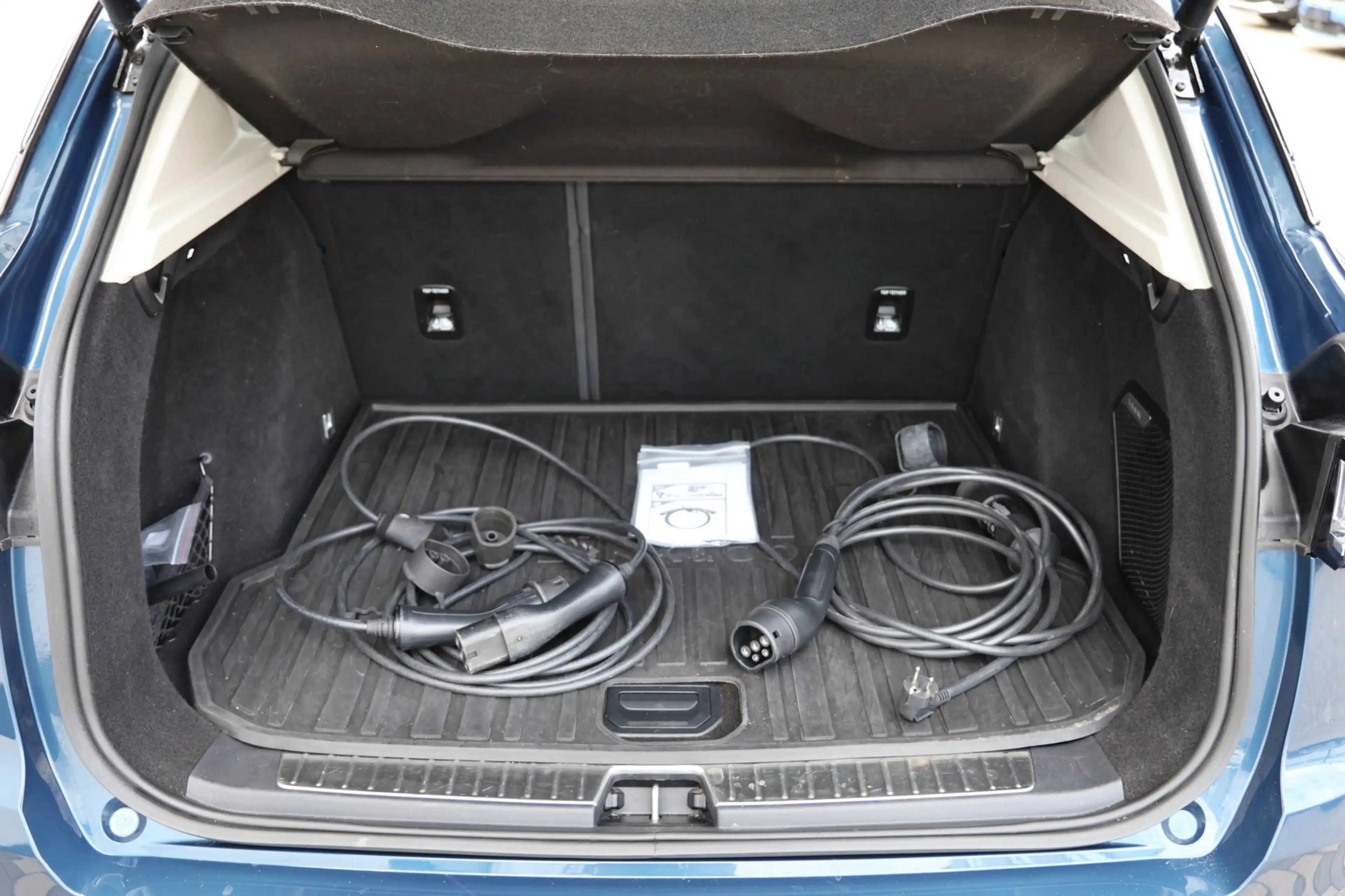 Lynk & Co 01 1.5 PHEV 262PK Camera Black Pack NAP BTW !! — photo 35