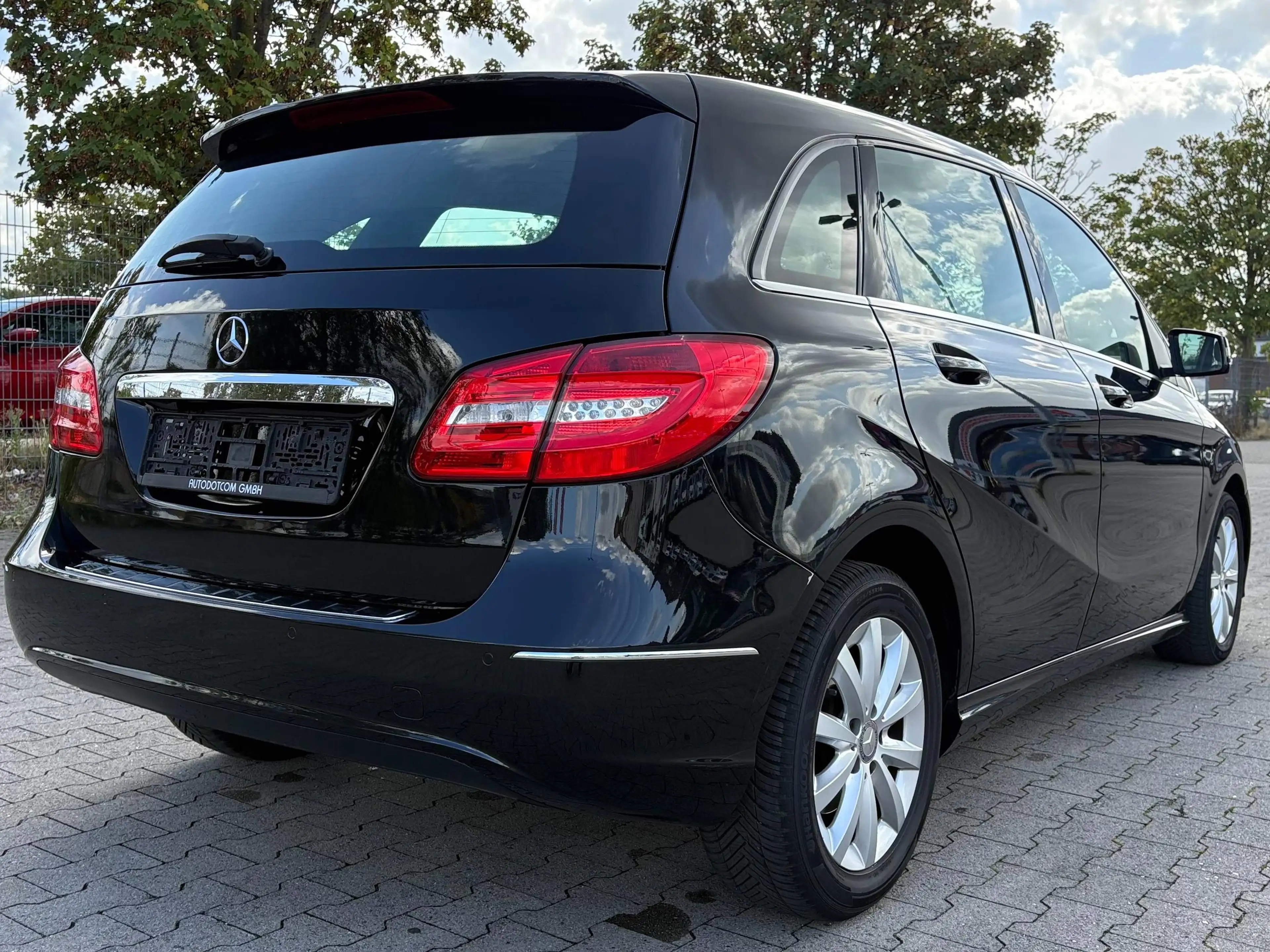 Mercedes-Benz B 200 B 200 CDI (BlueEFFICIENCY) 7G-DCT *NAVI*XENON*PARKASSIST* — photo 6
