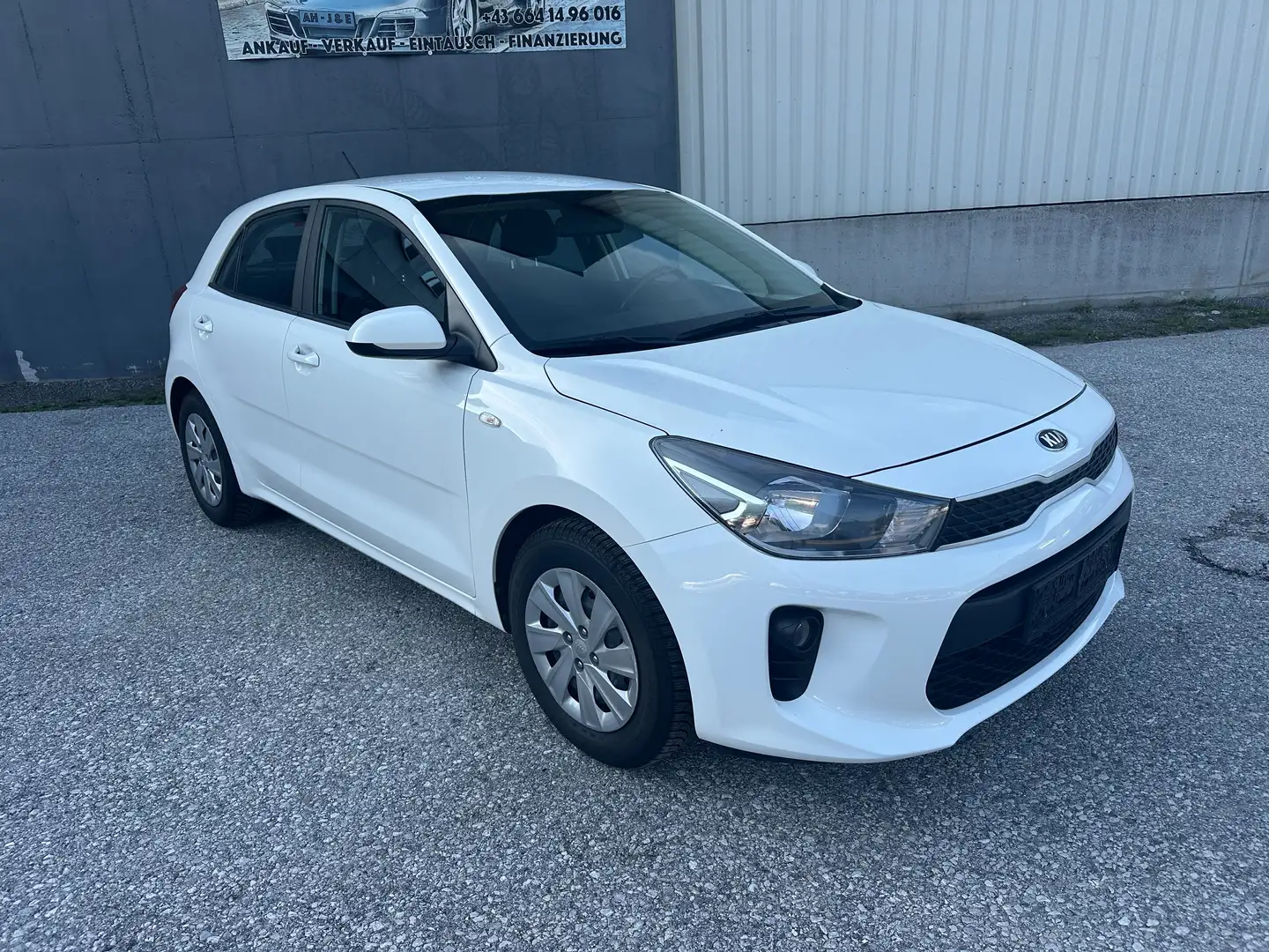 Kia Rio 1,25 MPI Titan Pickerl 7/2026 Weiß - 1
