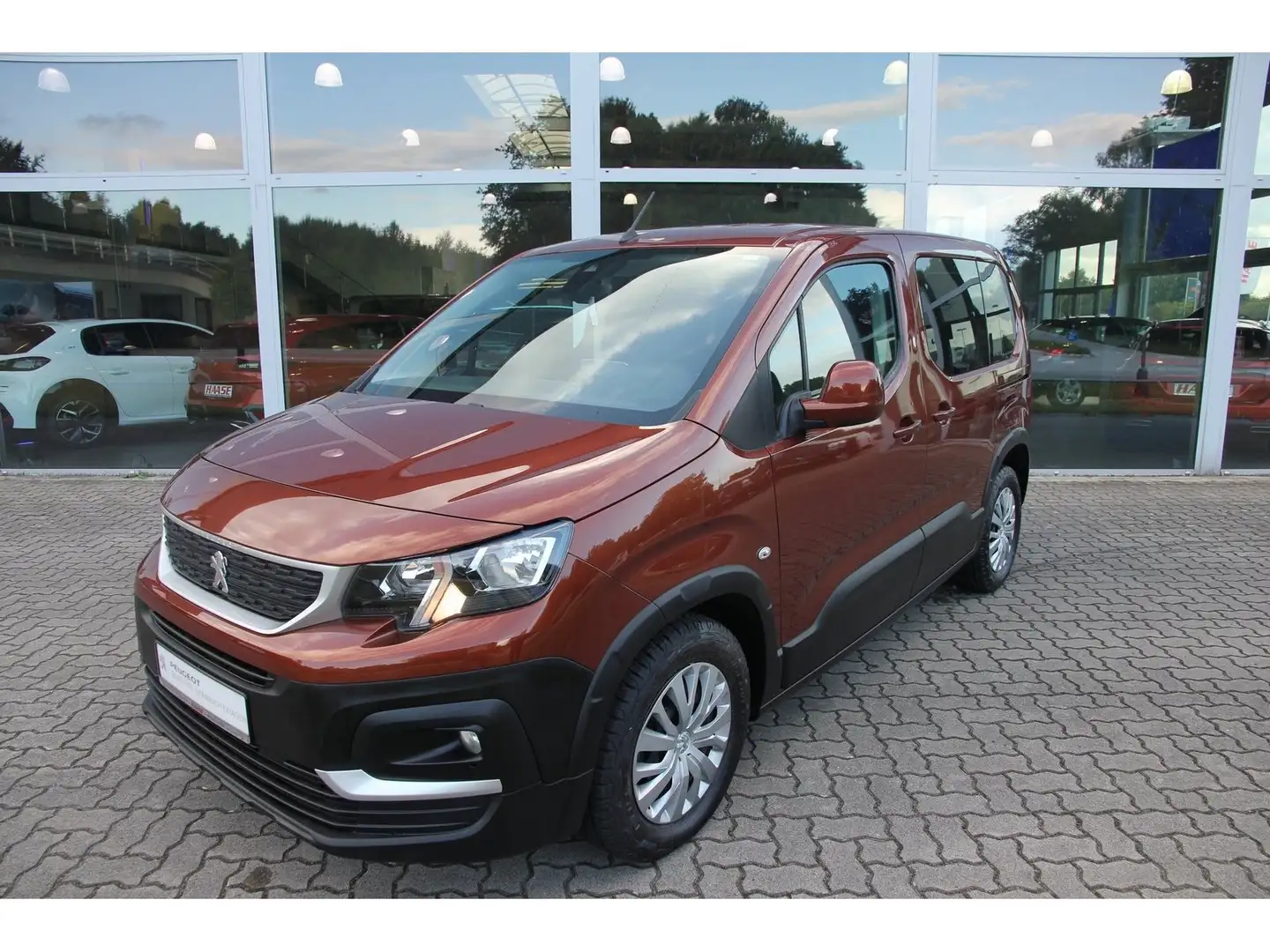 Peugeot Rifter L1 Active HDI 130 AHK Klima Carplay Grau - 1