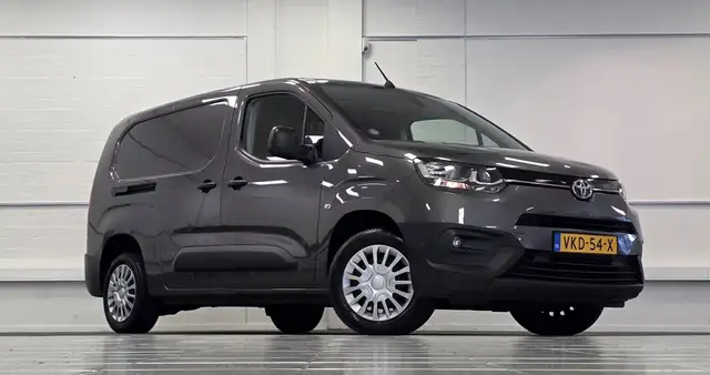 Toyota Proace City view 2