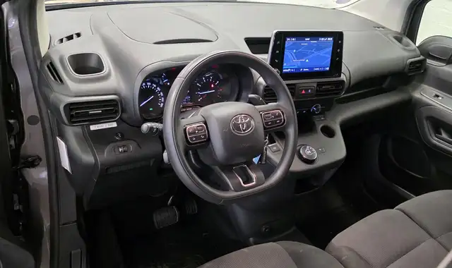 Toyota Proace City view 10