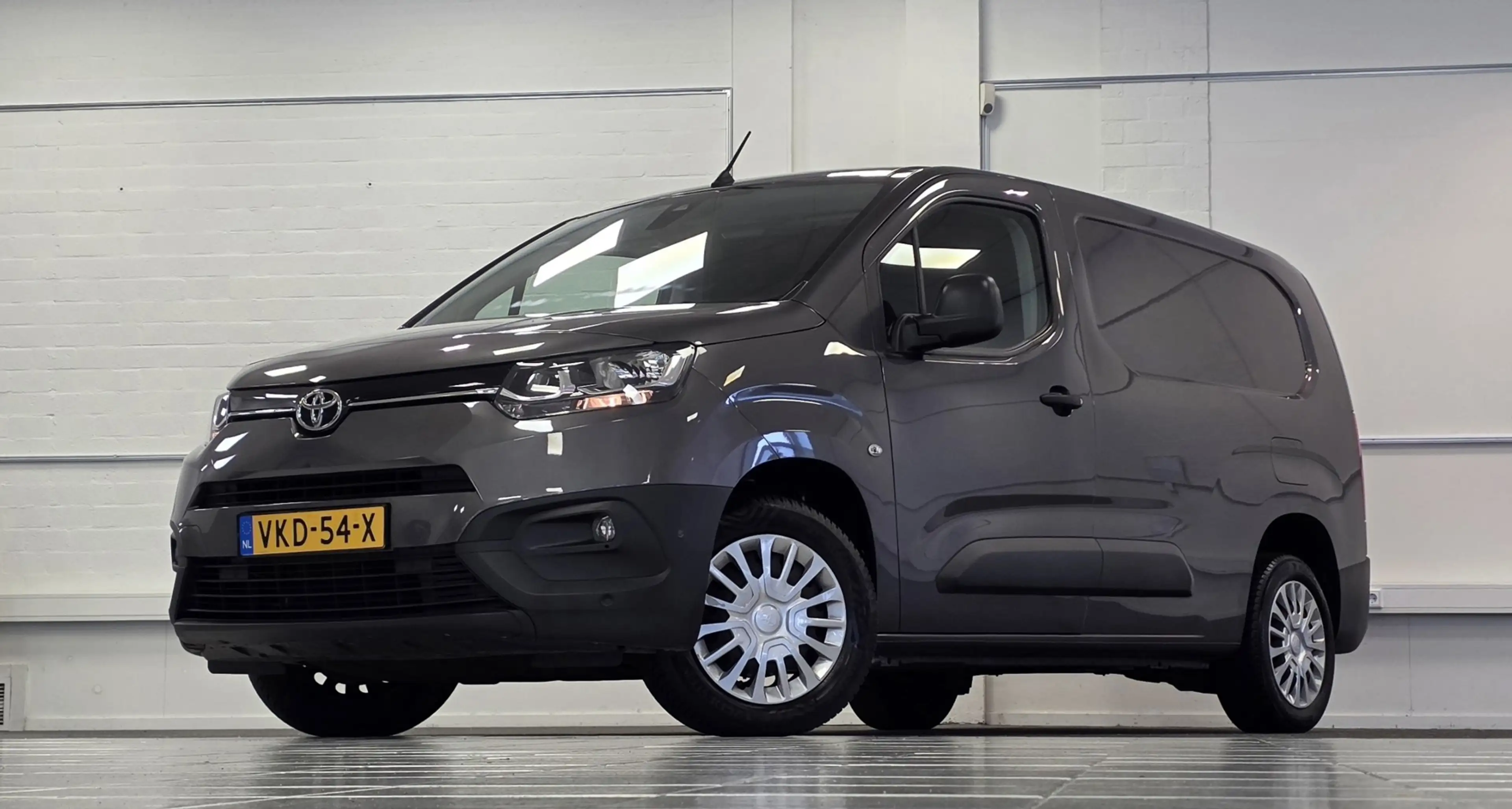 Toyota Proace City 1.2 Turbo Professional Long Trekhaak Navigatie Bet