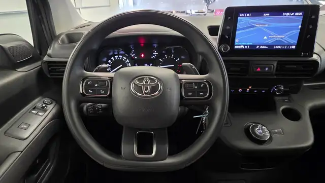 Toyota Proace City view 11