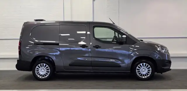 Toyota Proace City view 4