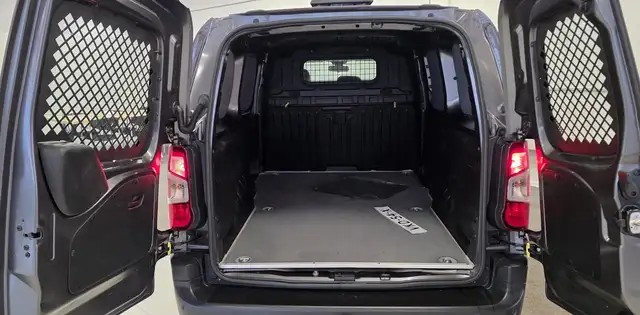 Toyota Proace City view 8