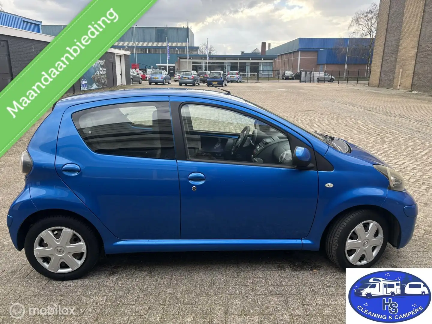 Toyota Aygo 1.0-12V Comfort Navigator Blauw - 2