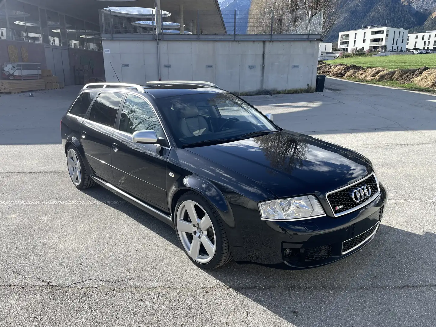 Audi RS6 Avant 4,2 V8 quattro Tiptronic Schwarz - 1