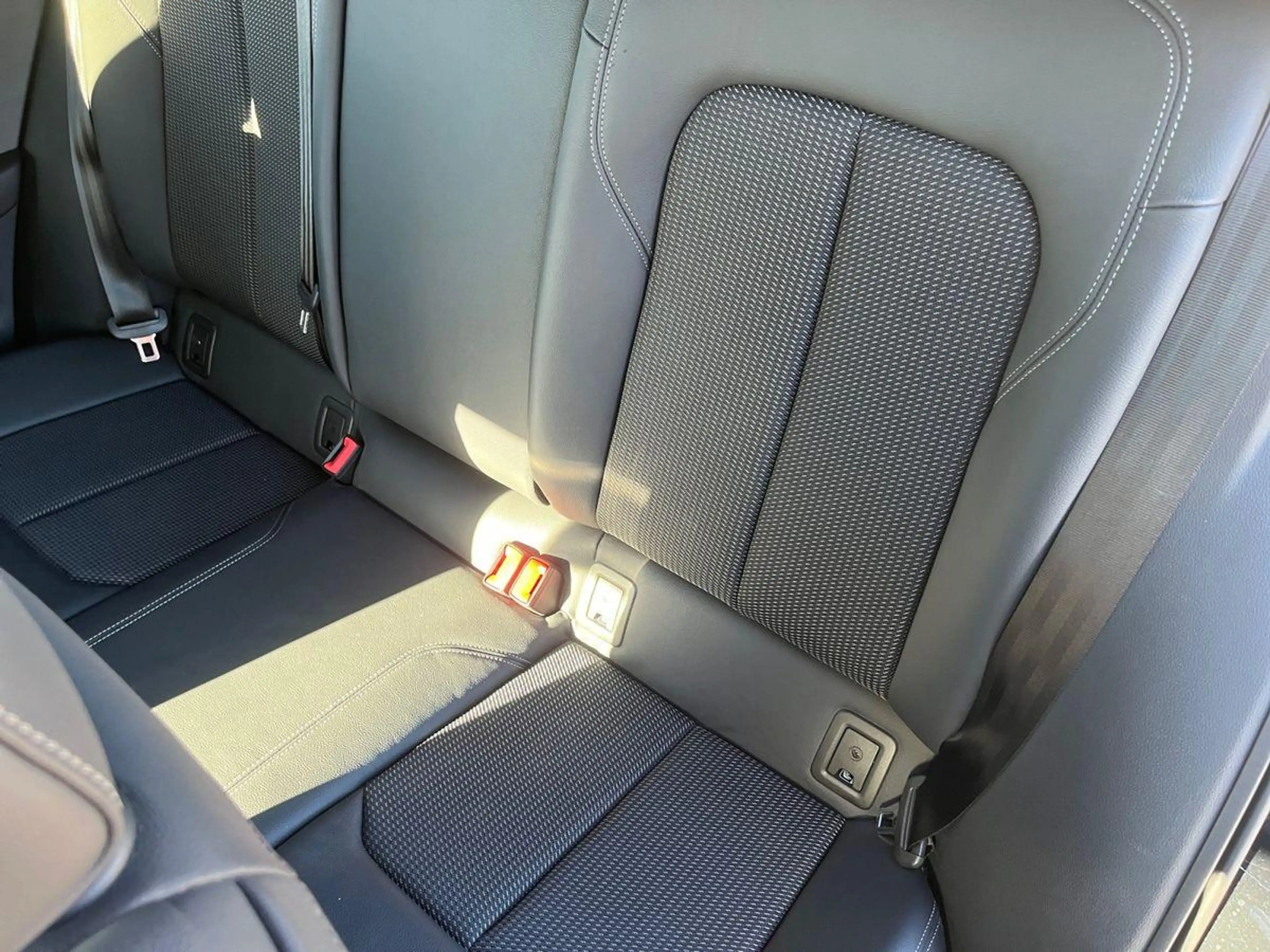 Audi Q2 35 TFSI S-LINE+NAVI+KAMERA+MATRIX+BLACK+SHZ — photo 15