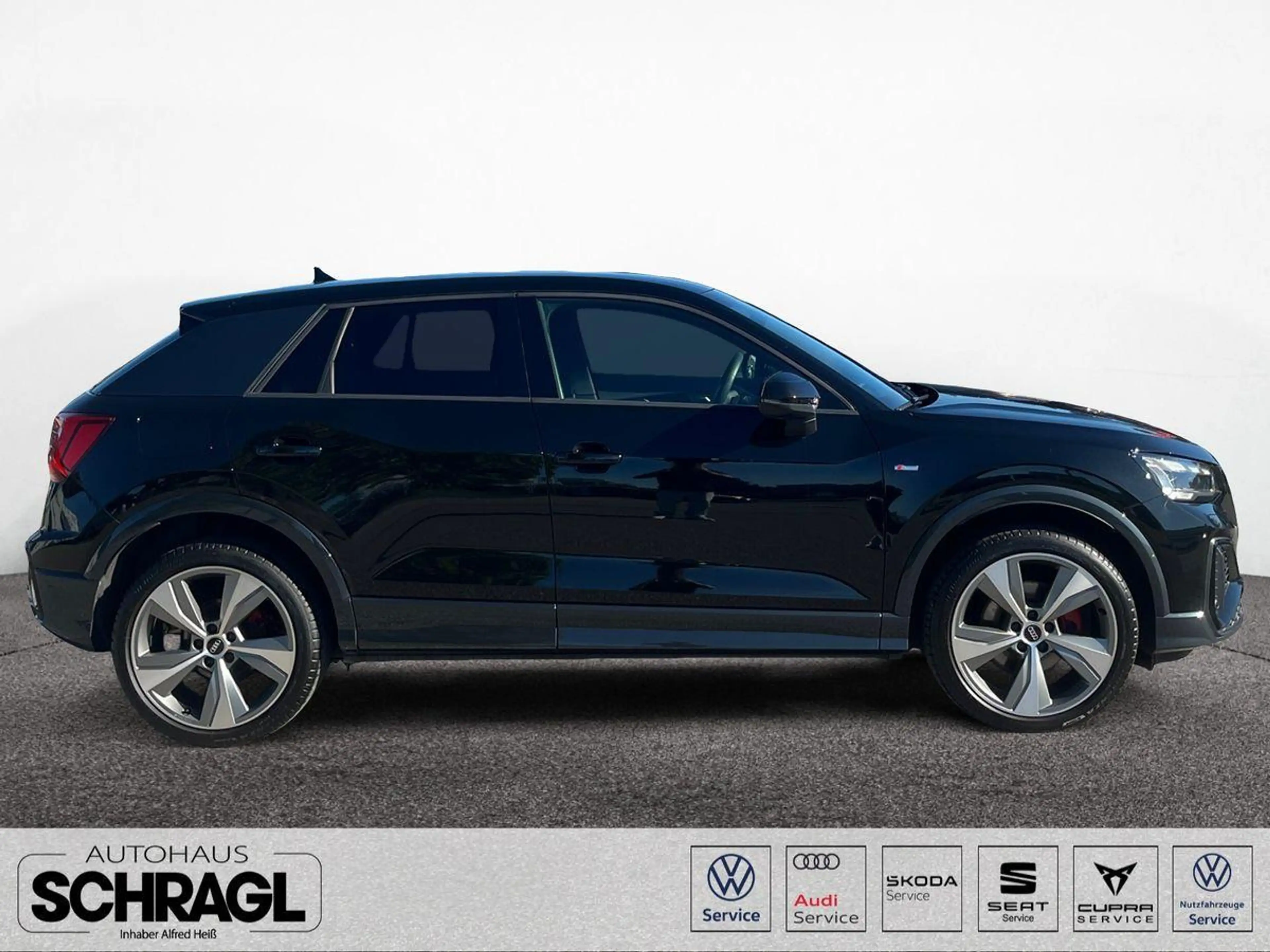 Audi Q2 35 TFSI S-LINE+NAVI+KAMERA+MATRIX+BLACK+SHZ — photo 6