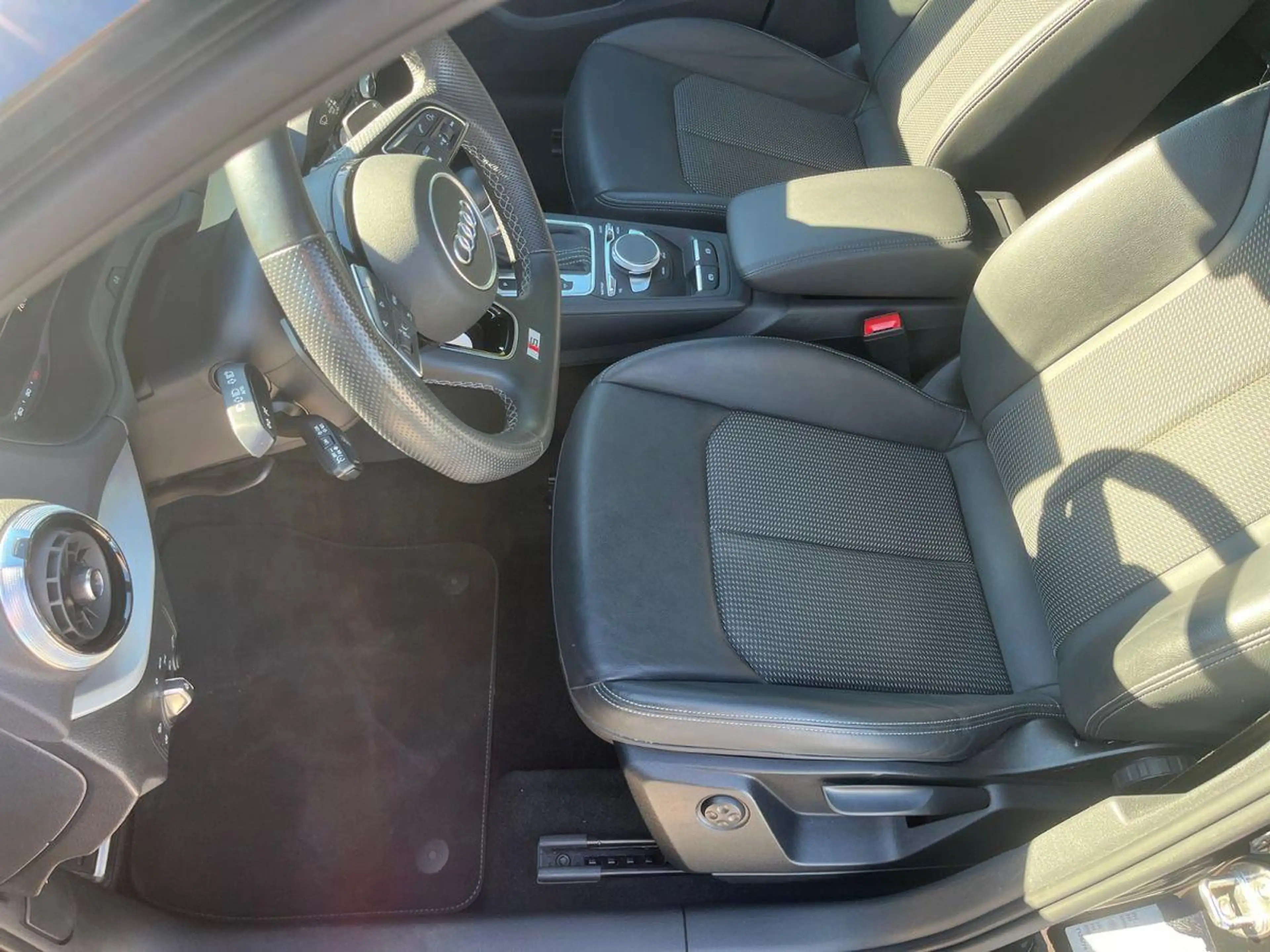 Audi Q2 35 TFSI S-LINE+NAVI+KAMERA+MATRIX+BLACK+SHZ — photo 9