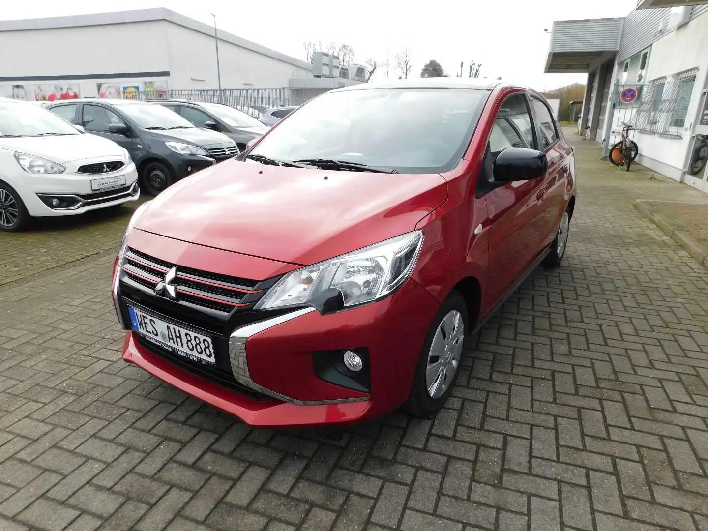 Mitsubishi Space Star Select+ Black1.2 MIVEC ClearTec CVT Rot - 1