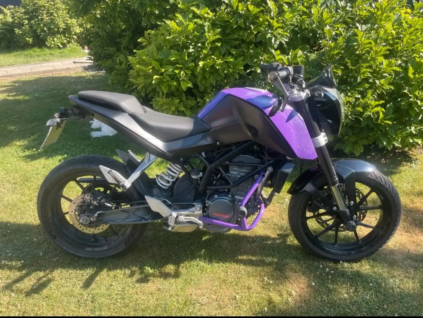 KTM 125 Duke Фіолетовий - 2