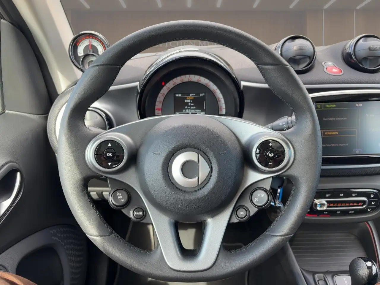 smart forTwo 2024 — фото 10