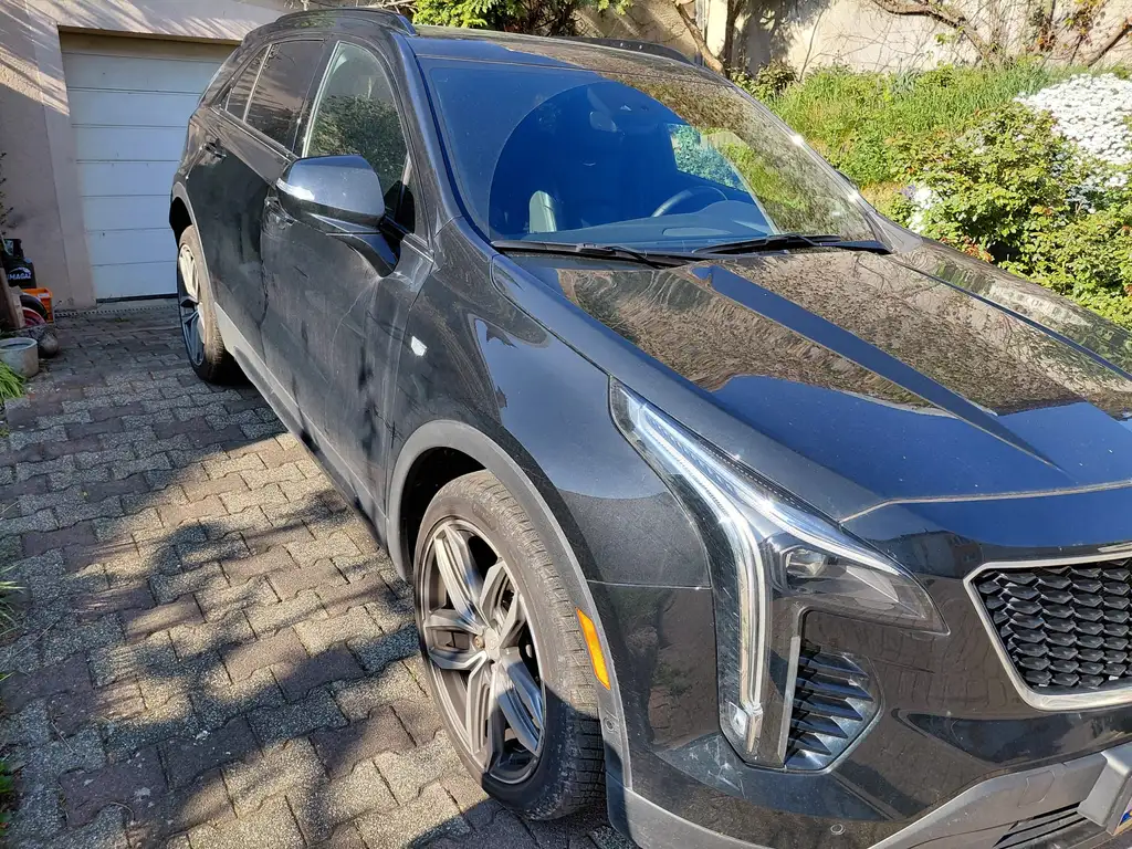 Cadillac XT4