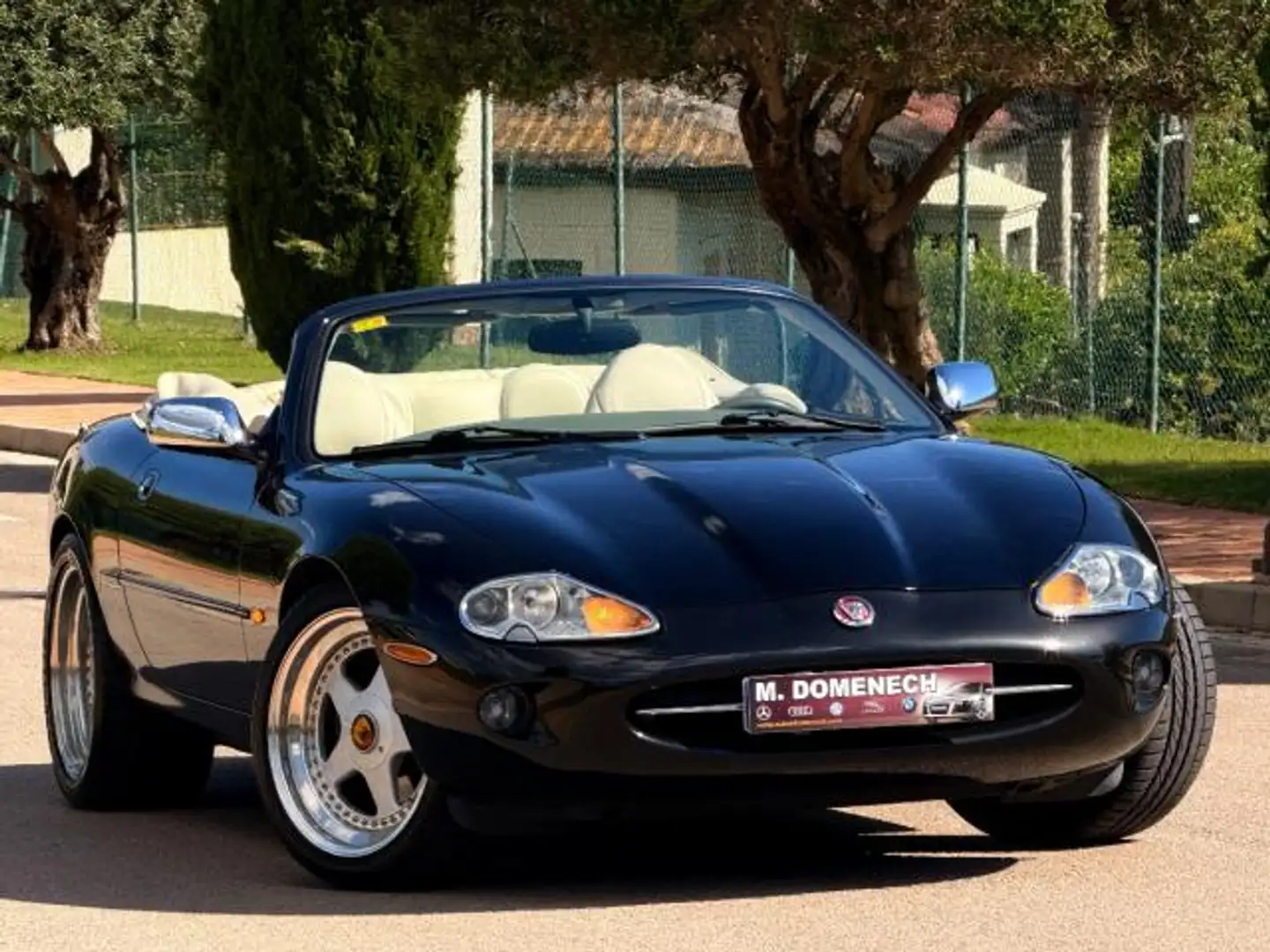 Jaguar XK XK8 Convertible 4.0 Aut. Noir - 2