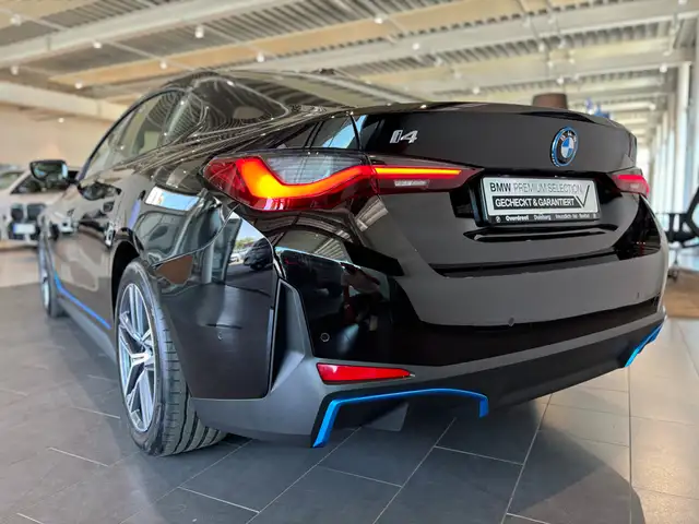 BMW I4 view 8