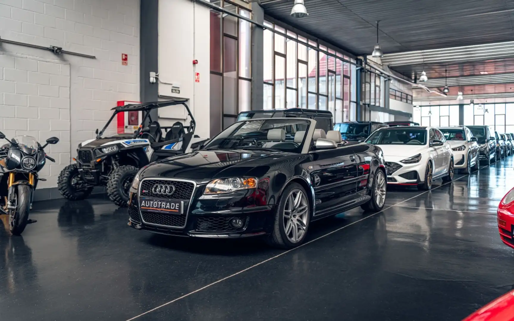 Audi RS4 4.2 V8 FSI quattro Negro - 1