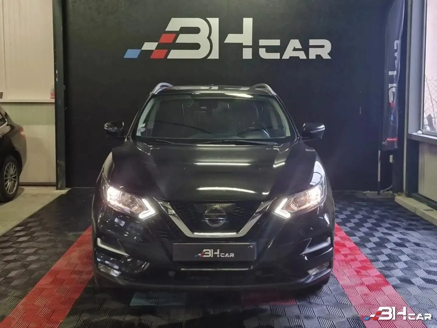 Nissan Qashqai 1.6 DIGT 165 N-CONNECTA Caméra 360 ~Keyless ~ GPS ~ Toit Panoramique Schwarz - 2