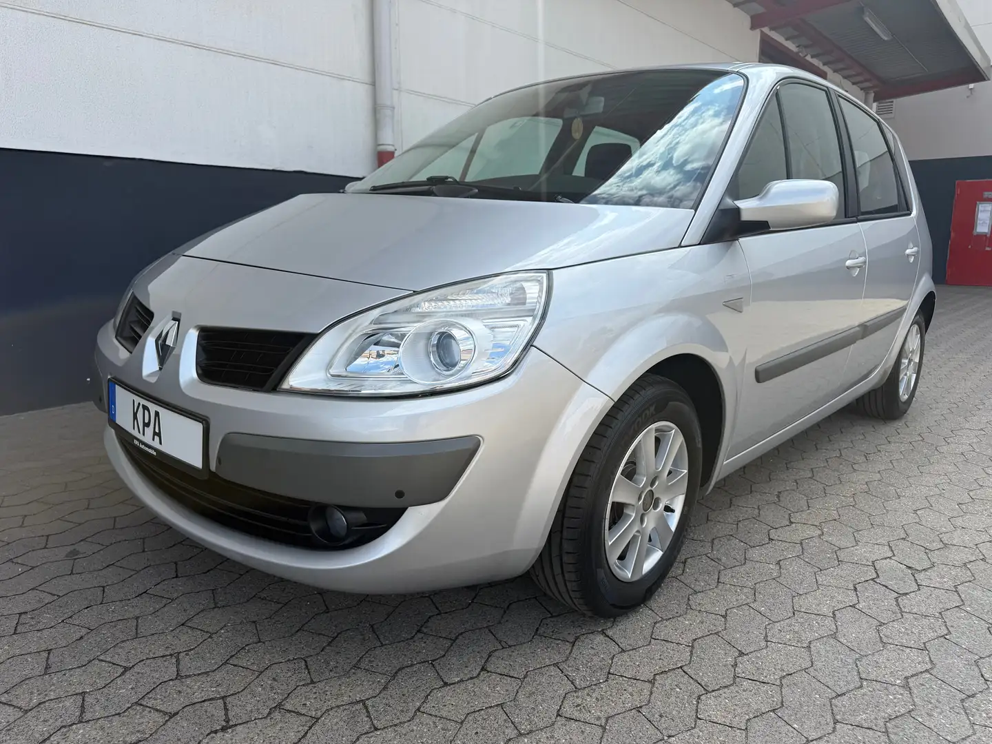 Renault Grand Scenic 1.6L*2 Hd.*58tkm*07/27 Tüv/AU*111PS*8Fach*PDC Silber - 1