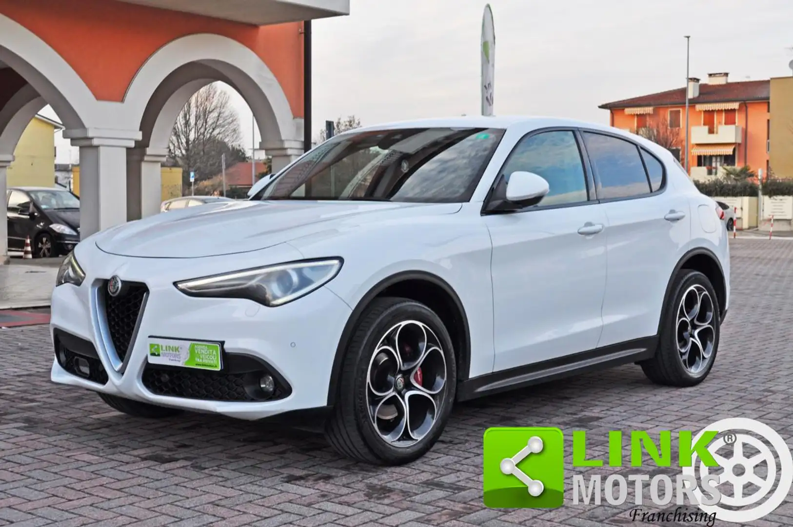 Alfa Romeo Stelvio 2.2 Turbodiesel 210 CV AT8 Q4 Bianco - 1