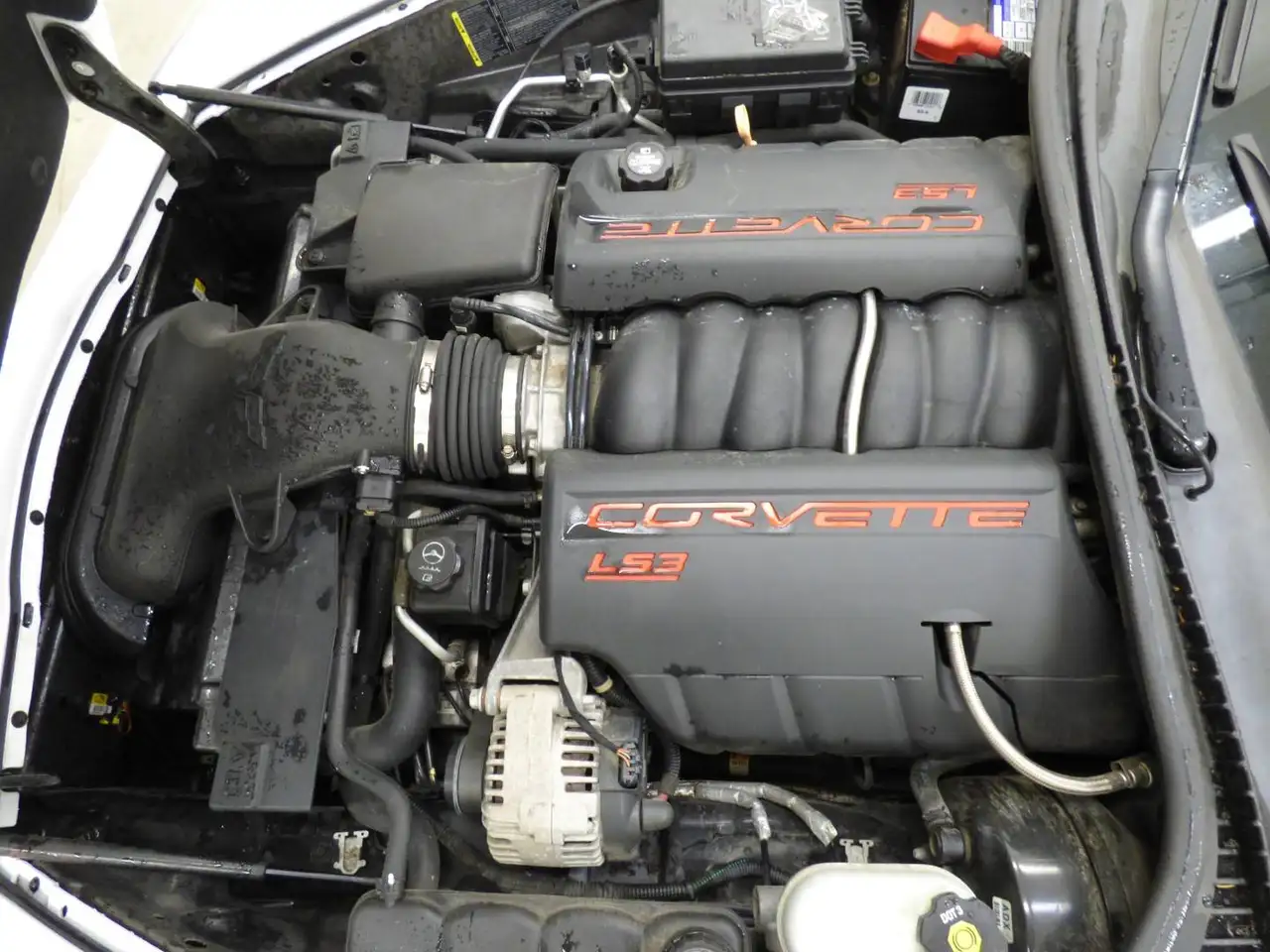 Chevrolet Corvette снимка Chevrolet Corvette