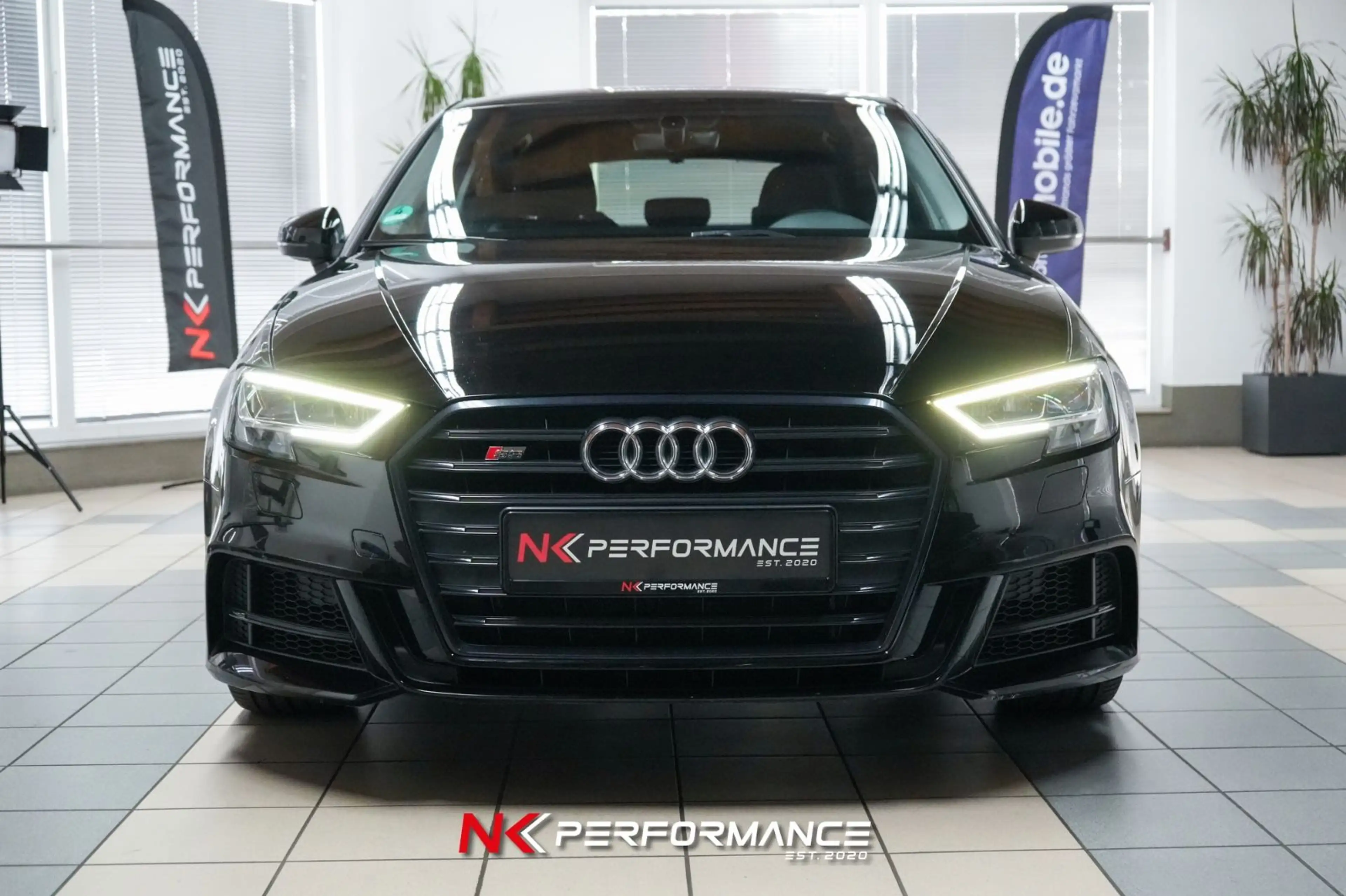 Audi S3 2.0 TFSI quattro / OPTIK SCHWARZ / MMI — photo 3