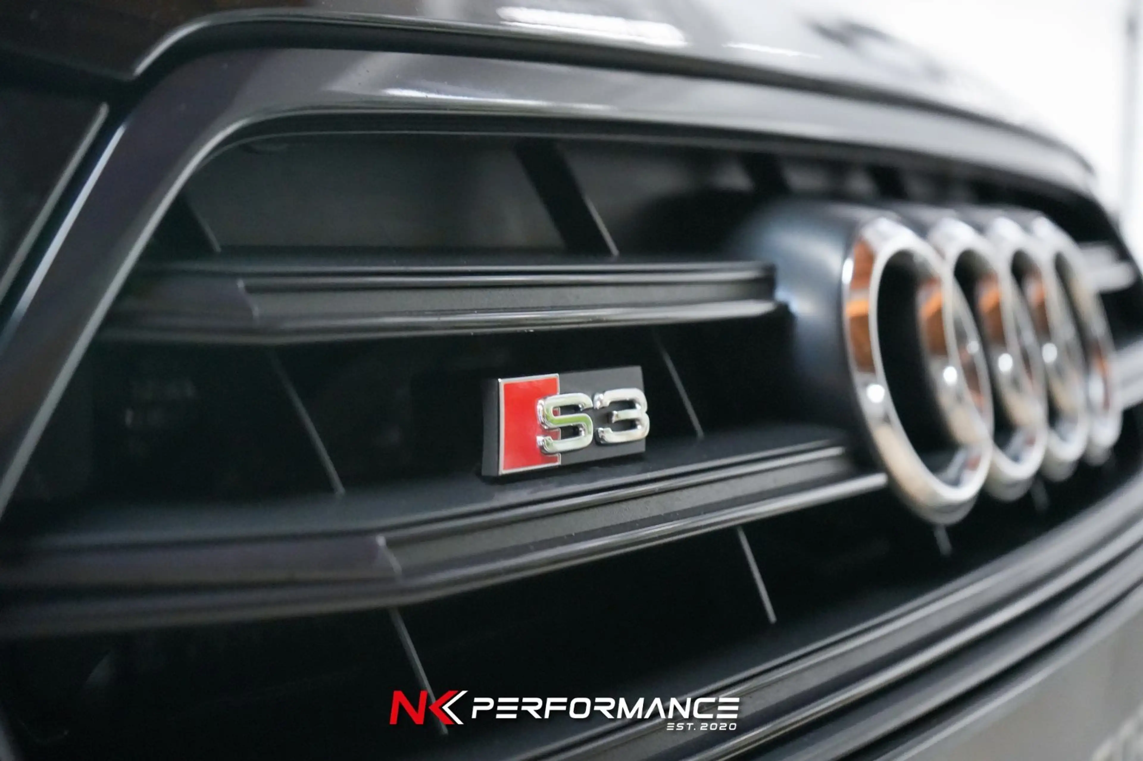 Audi S3 2.0 TFSI quattro / OPTIK SCHWARZ / MMI — photo 7