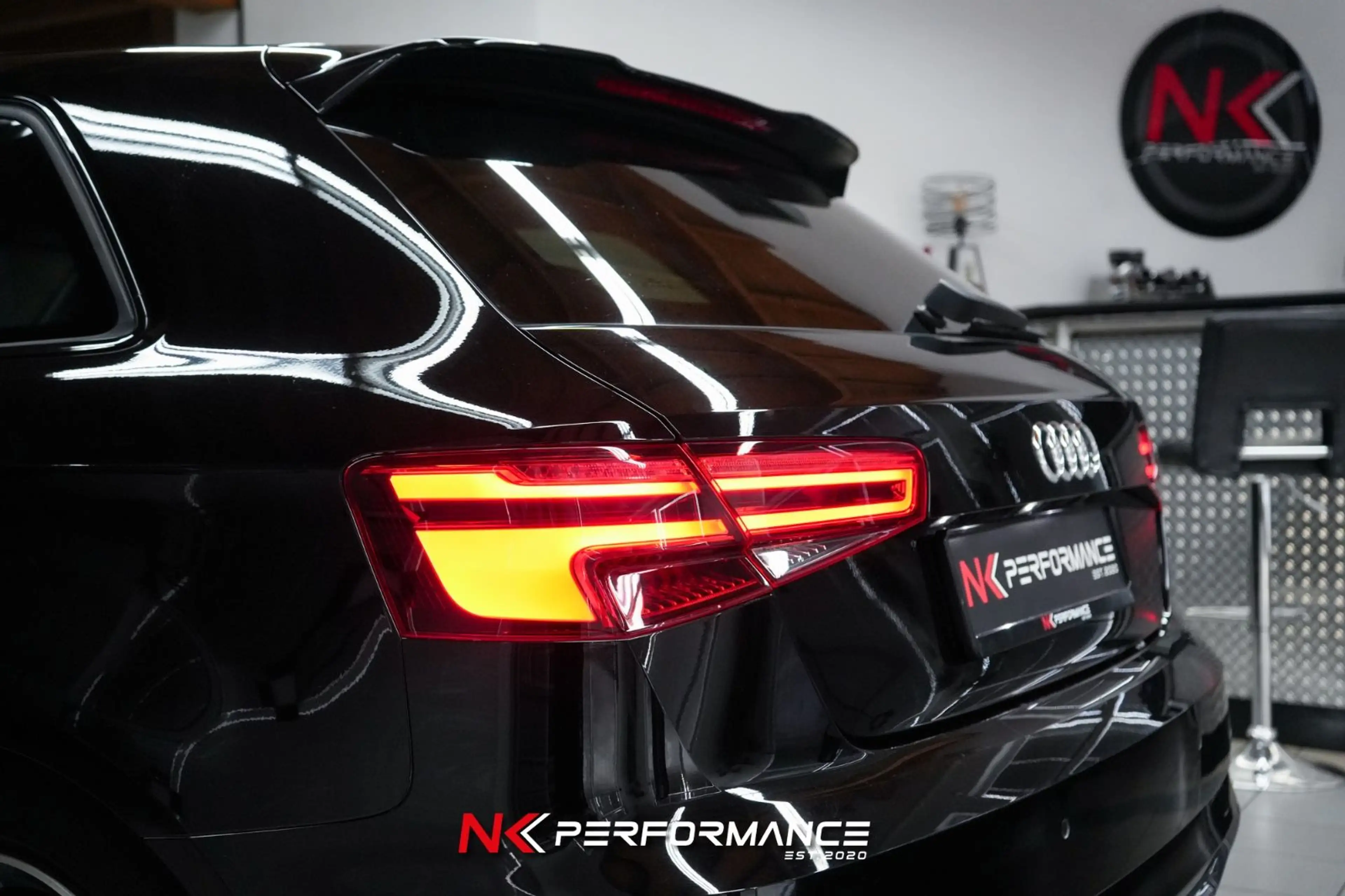 Audi S3 2.0 TFSI quattro / OPTIK SCHWARZ / MMI — photo 14
