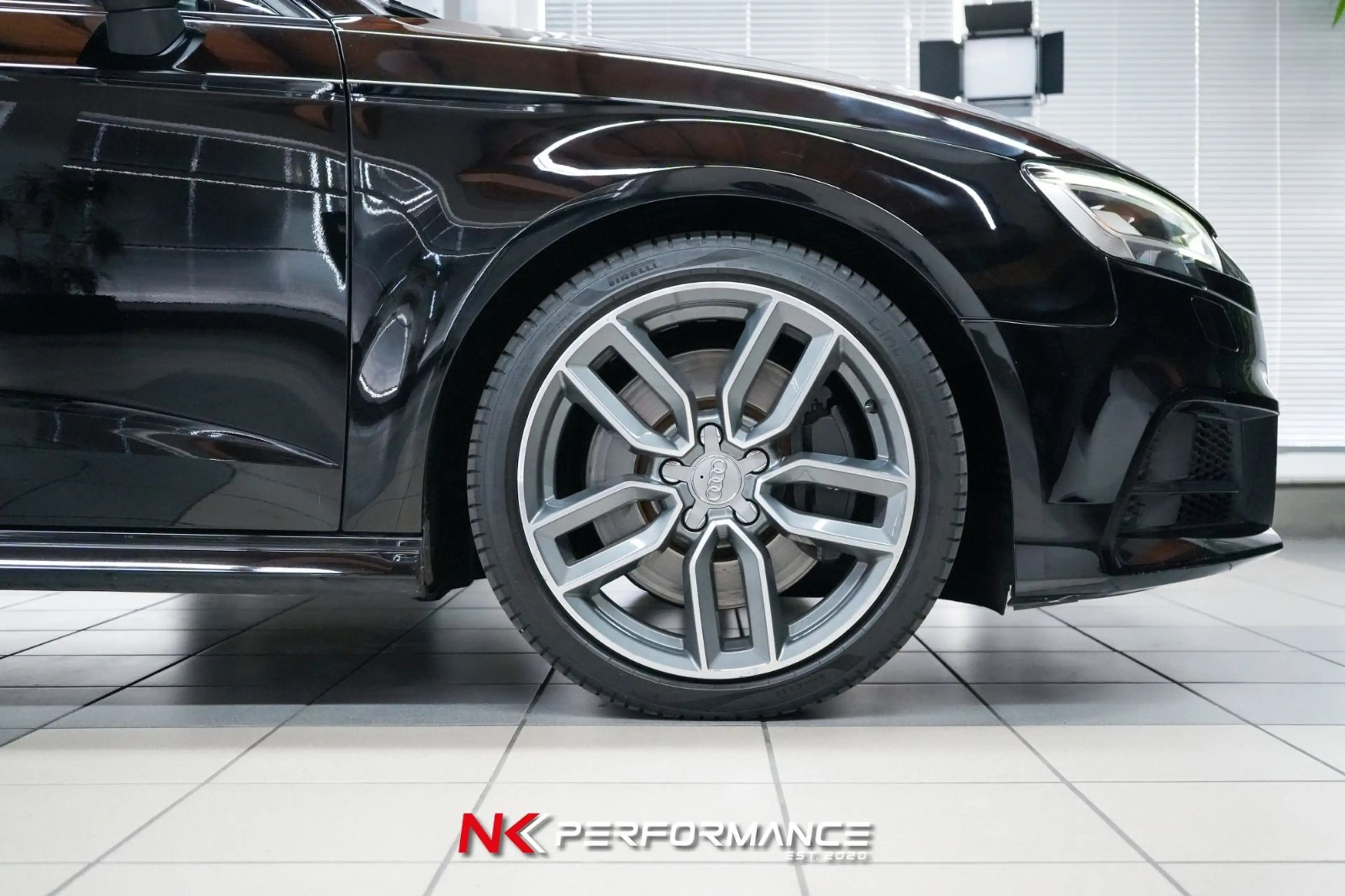 Audi S3 2.0 TFSI quattro / OPTIK SCHWARZ / MMI — photo 9