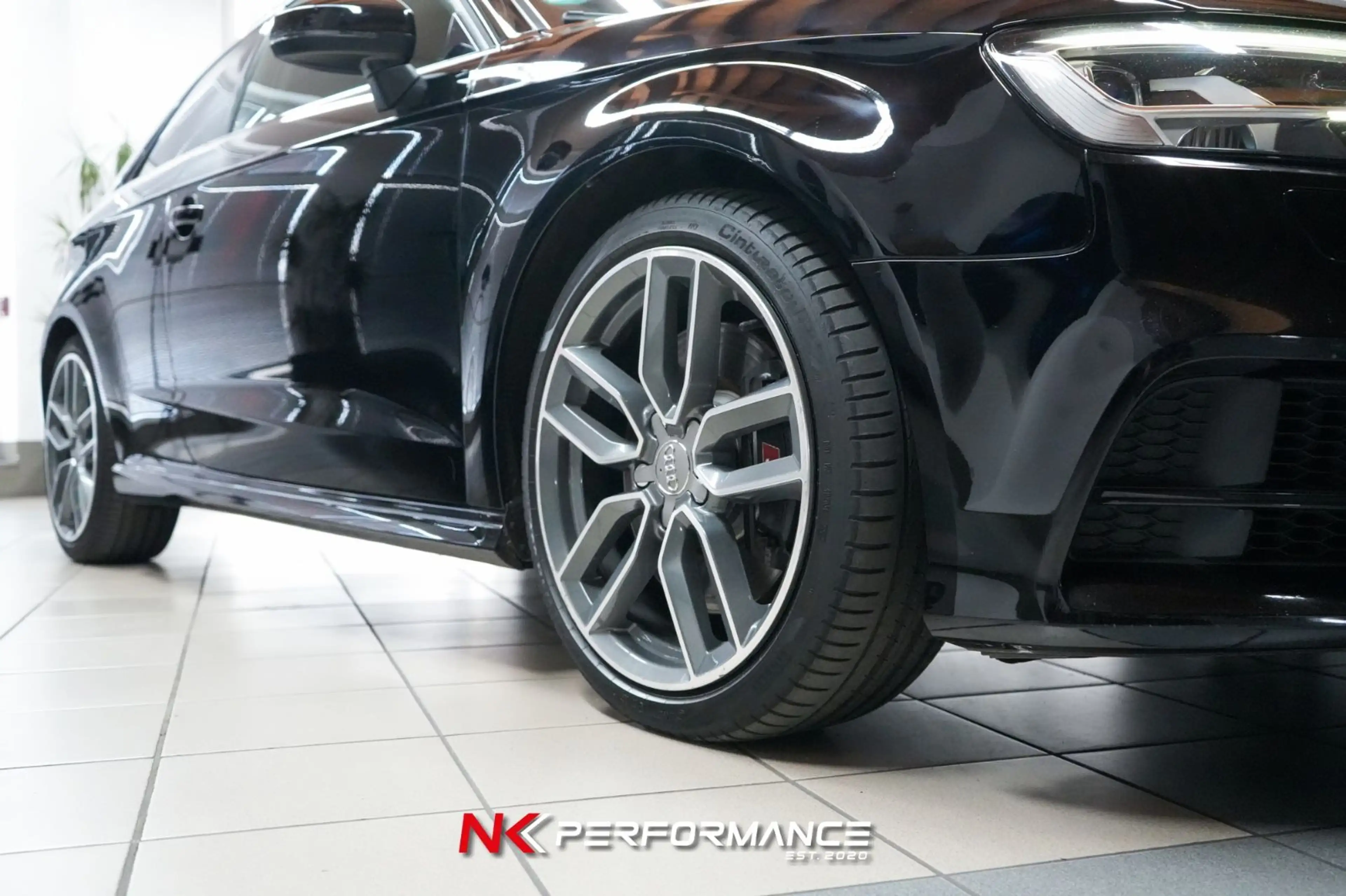 Audi S3 2.0 TFSI quattro / OPTIK SCHWARZ / MMI — photo 5
