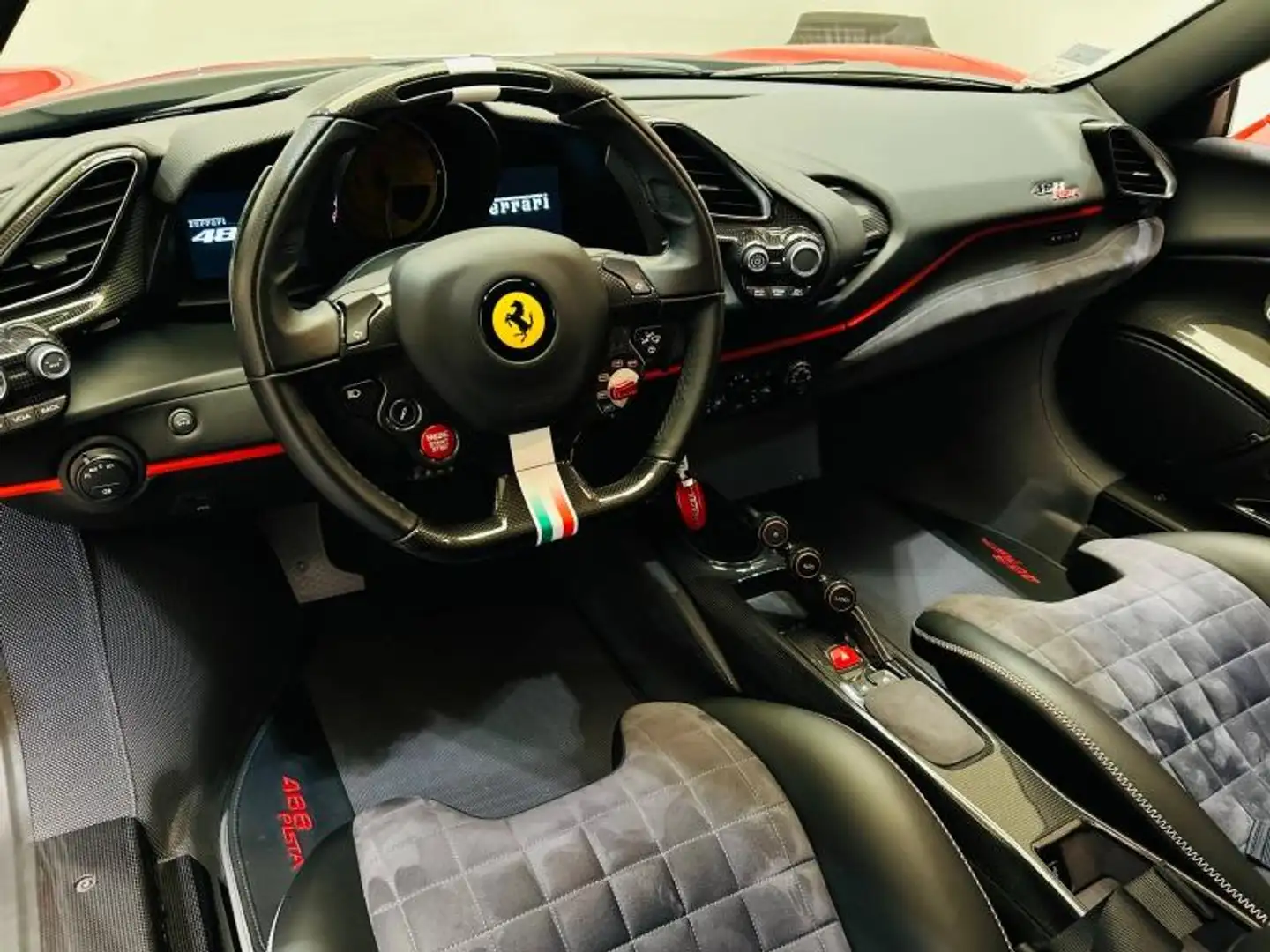 Ferrari 488 V8 3.9 T 720ch Pista - 2