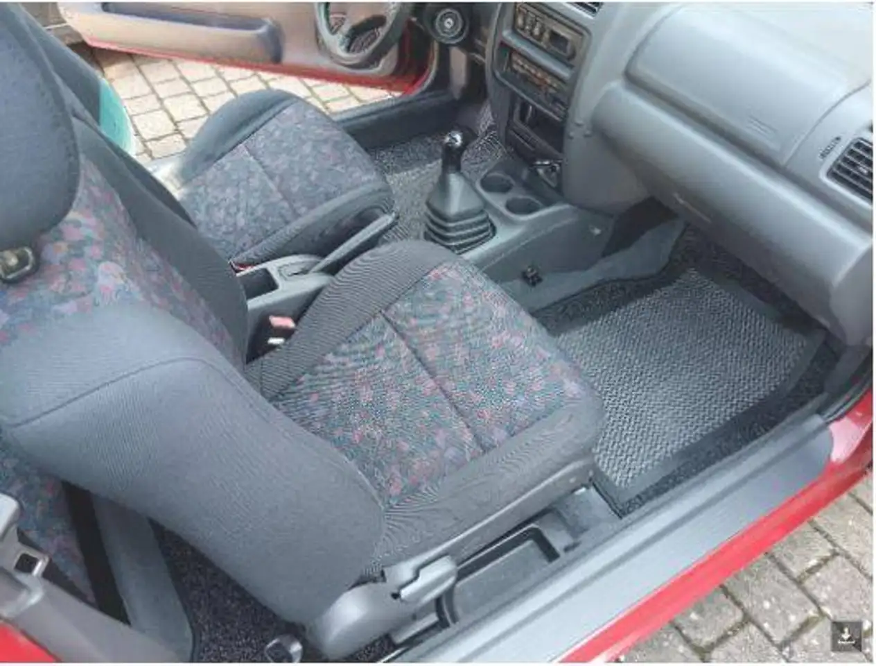 Mazda 323 C 1.5 Comfort, foto 10