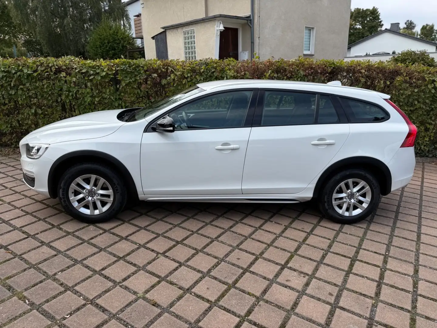 Volvo V60 Cross Country Top! Weiß - 2
