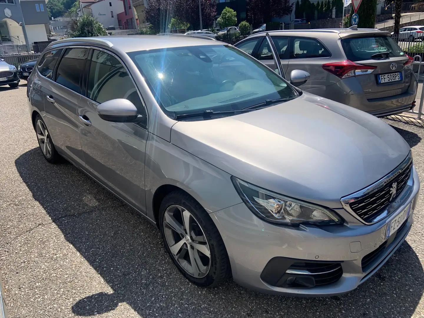 Peugeot 308 308 II 2018 SW SW 1.5 bluehdi Gt Line s Gris - 1