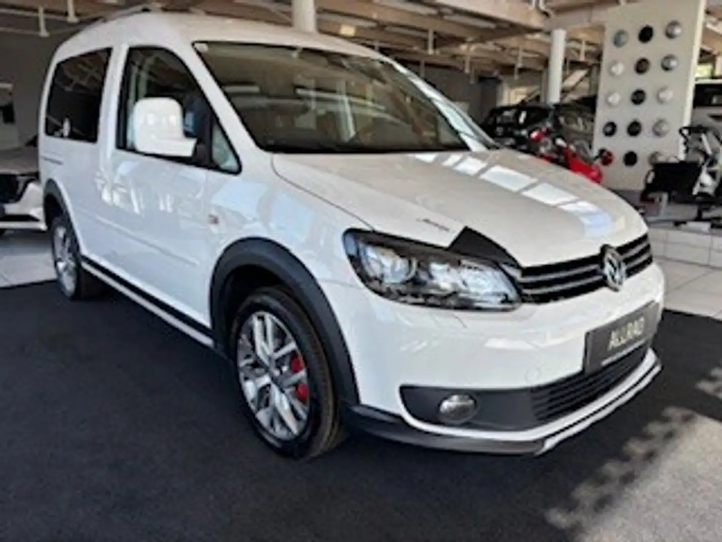 Volkswagen Caddy Kombi Cross 2,0 TDI DPF 4MOTION Weiß - 2