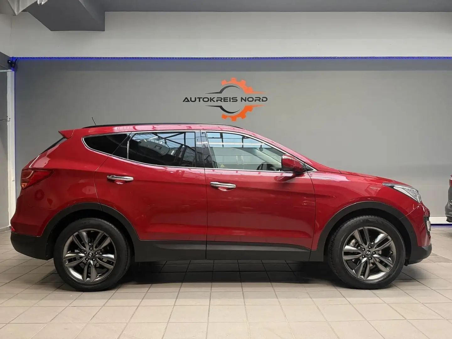 Hyundai SANTA FE Premium 4WD +HU NEU+AHK+PANO+ Rot - 2