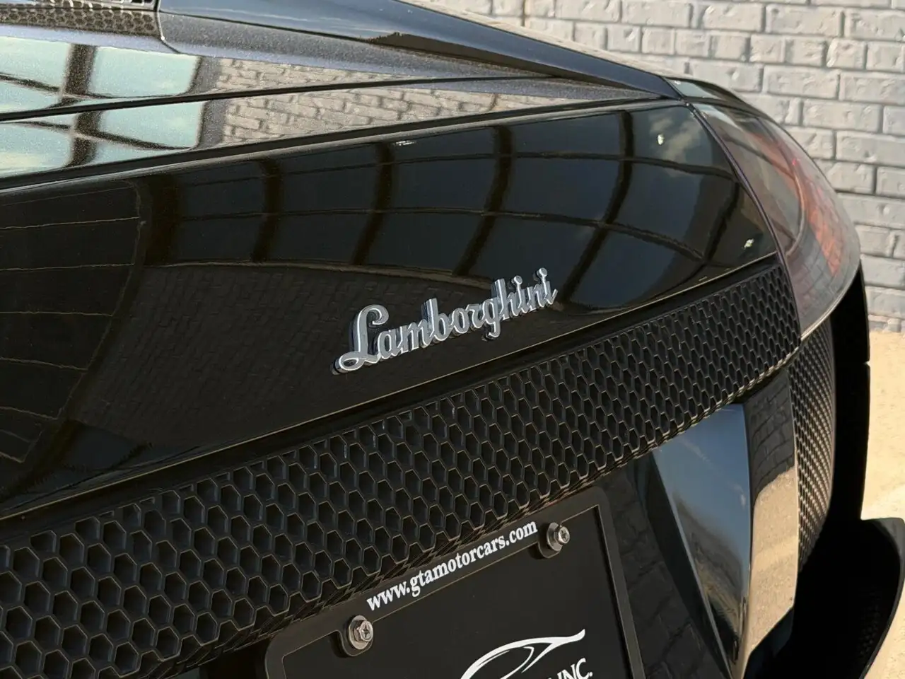 Lamborghini Murciélago снимка Lamborghini Murciélago