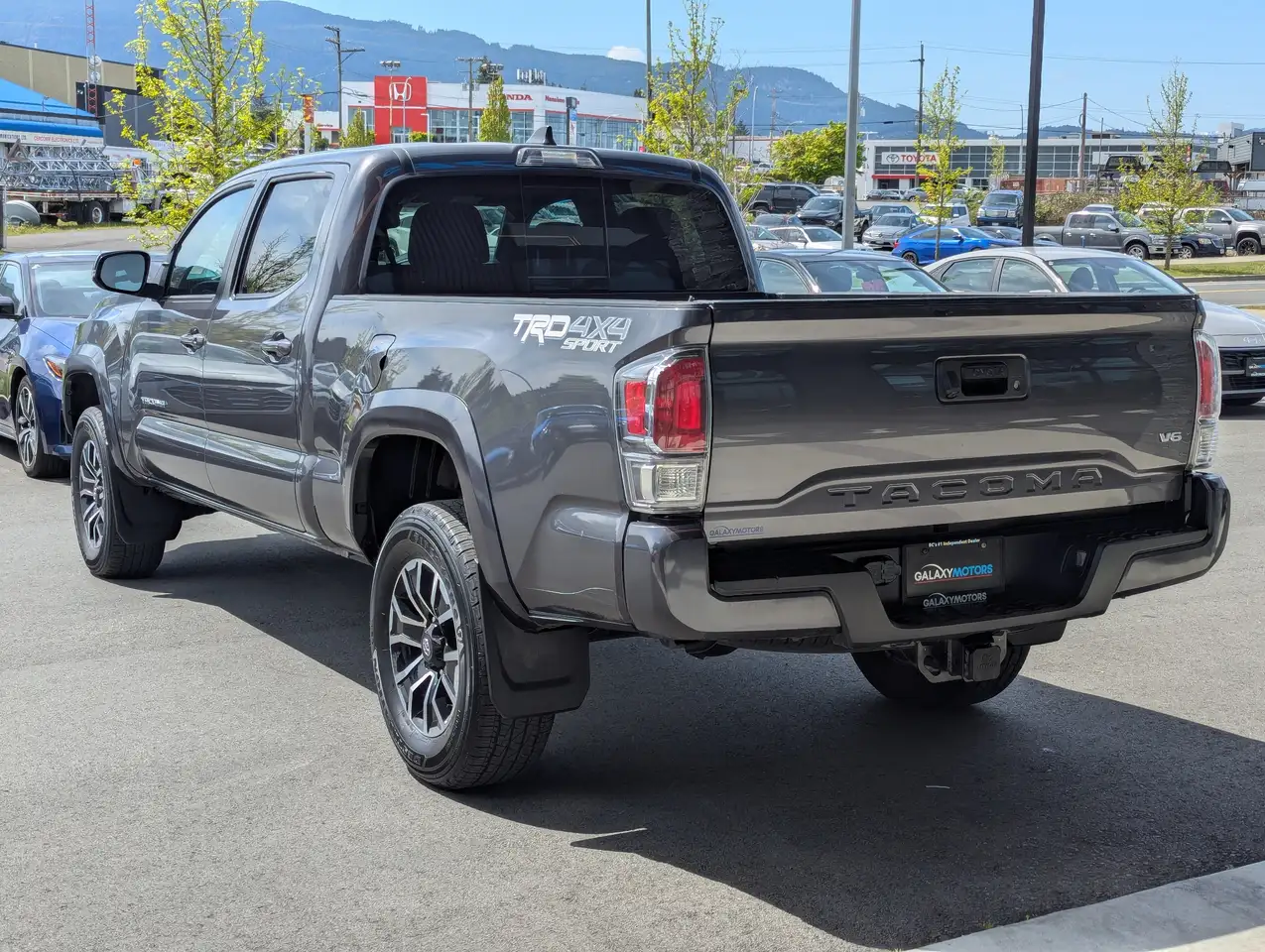 Toyota Tacoma снимка Toyota Tacoma