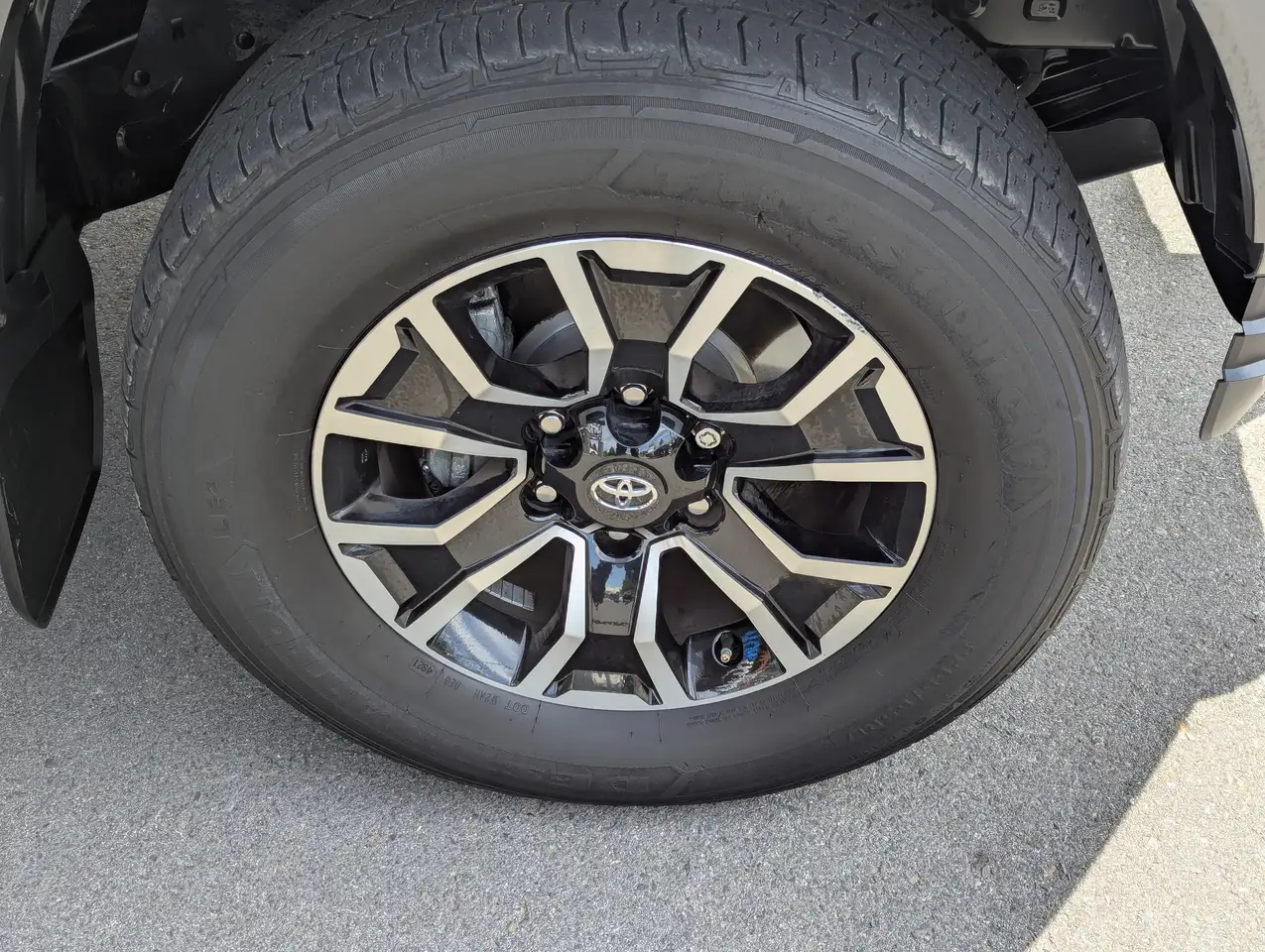 Toyota Tacoma снимка Toyota Tacoma