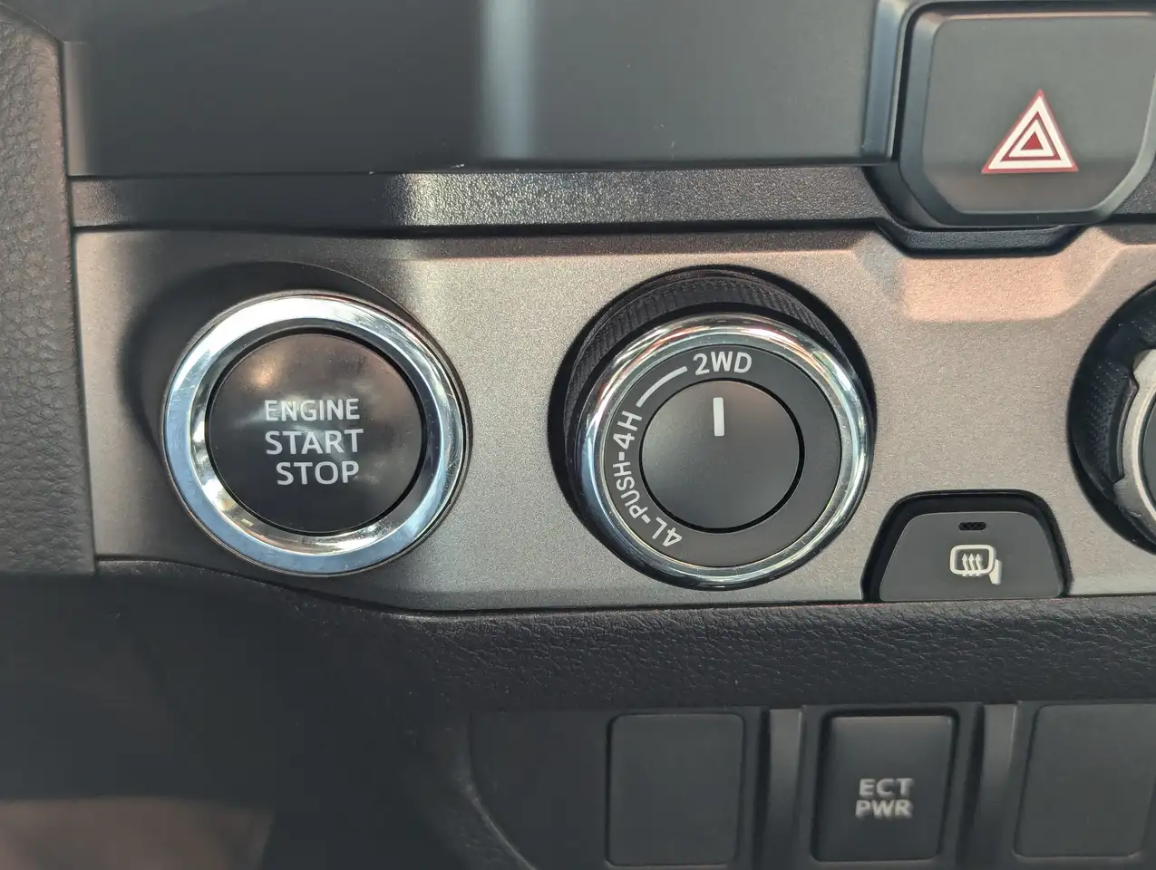 Toyota Tacoma снимка Toyota Tacoma