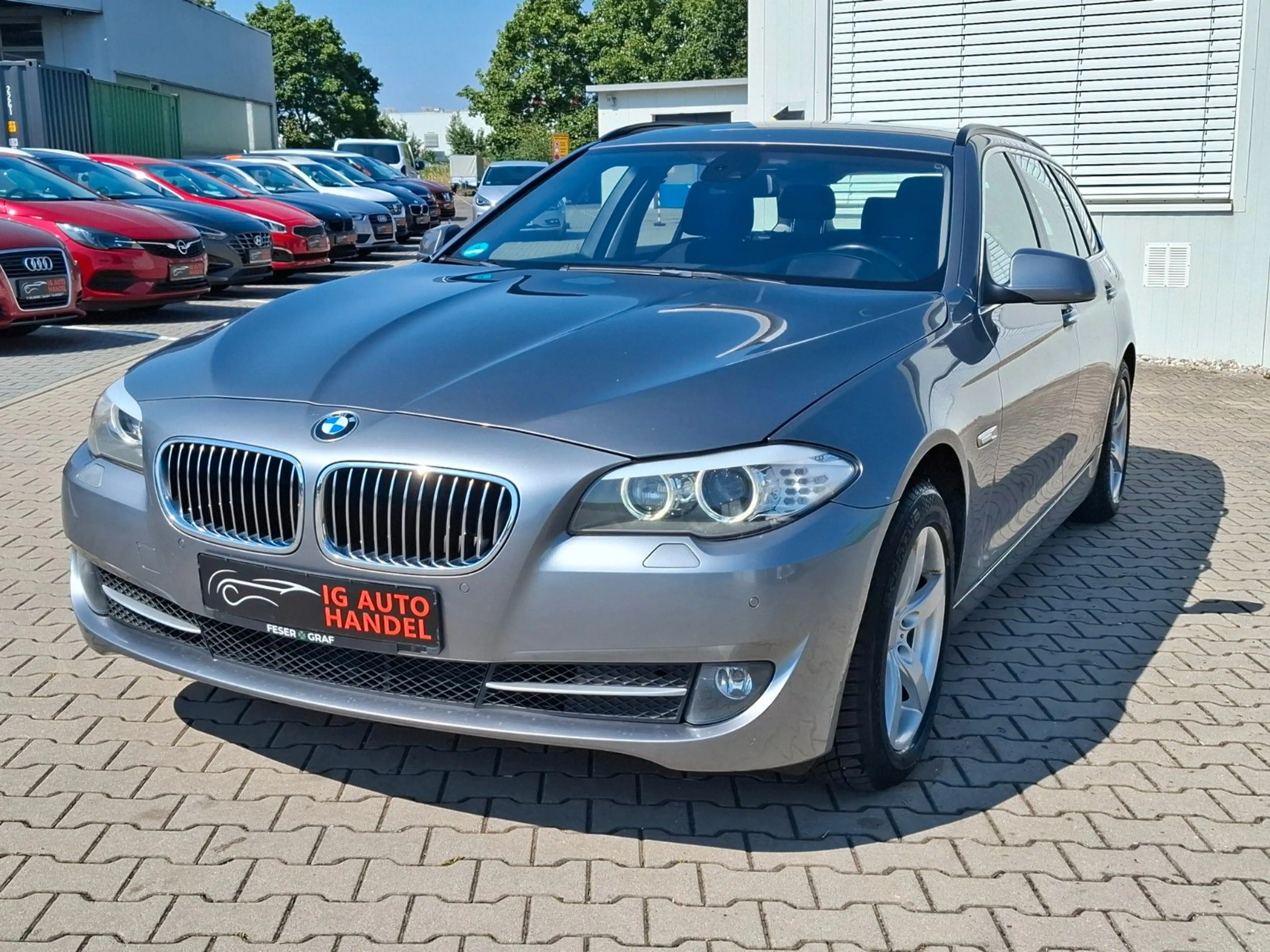BMW 525 Touring Navi Xenon Soft Close Tüv Neu