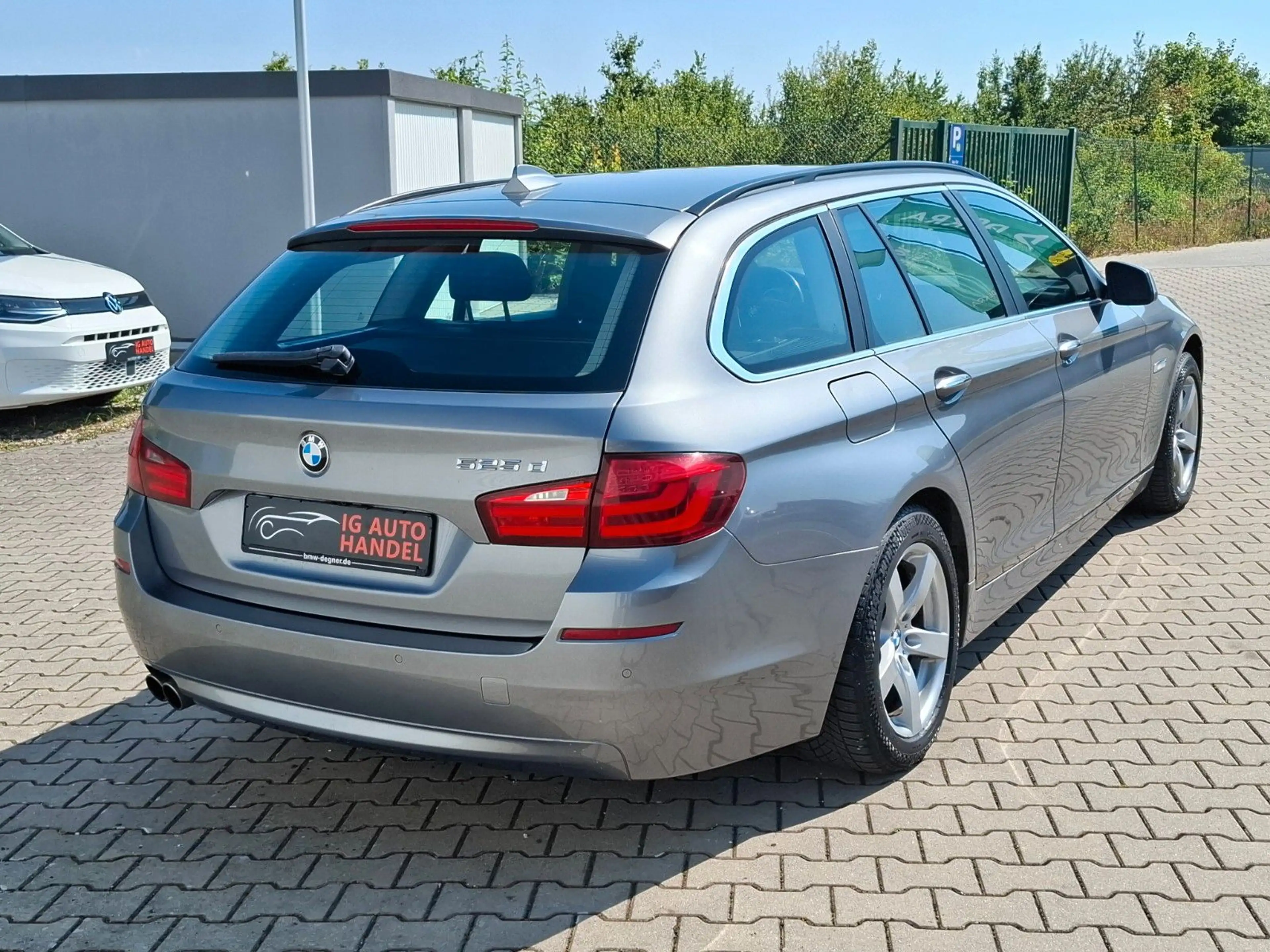 BMW 525 Touring Navi Xenon Soft Close Tüv Neu — photo 4