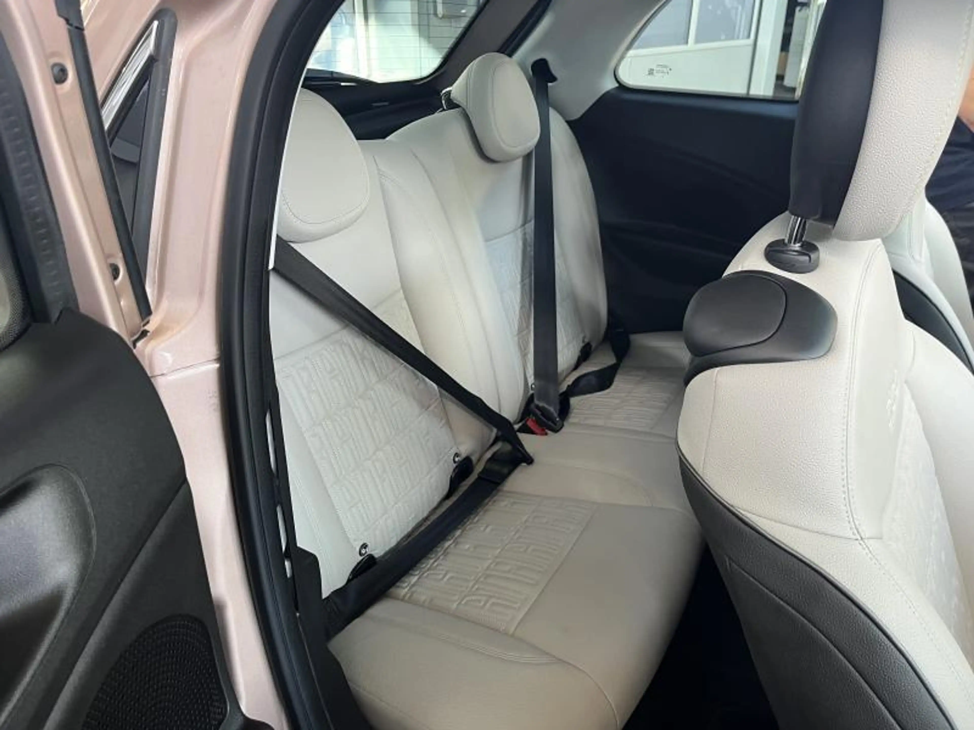 Fiat 500e La Prima + JBL + sièges chauff. — photo 10