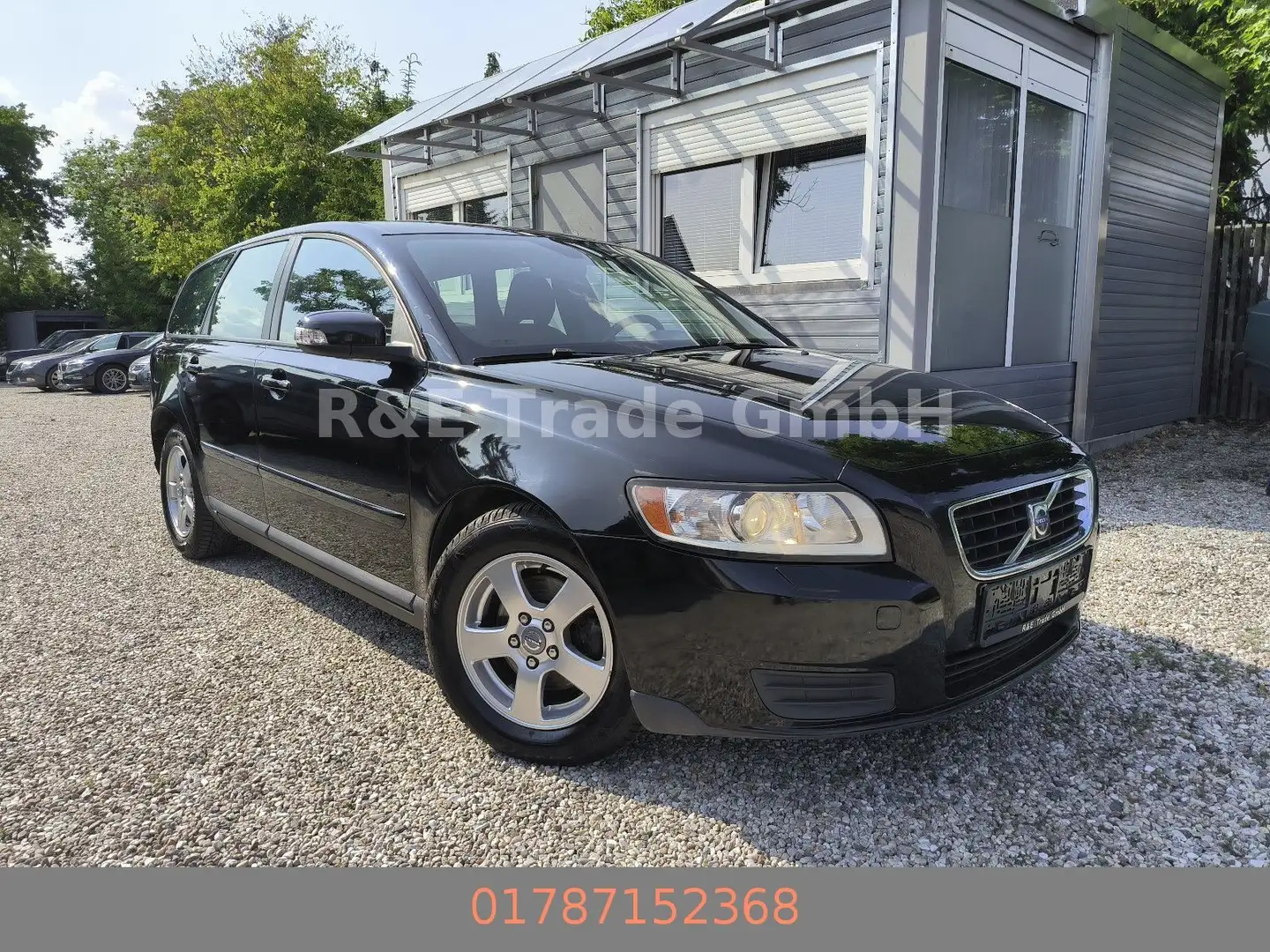 Volvo V50 Kombi 1.6 D Kinetic 2.Hd Scheckheft Schwarz - 1