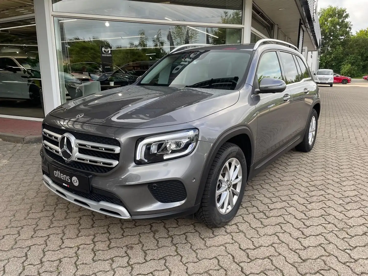 Mercedes-Benz GLB 200 d Style 4Matic,Leder,AHK,Business,Navi,Park-Paket Grijs - 2