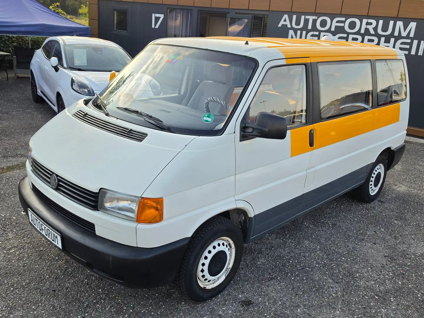 Volkswagen T4 Allstar T4 2.0 7xSitze /MULTIVAN/CARAVELLE Allstar/Classic Weiß - 1