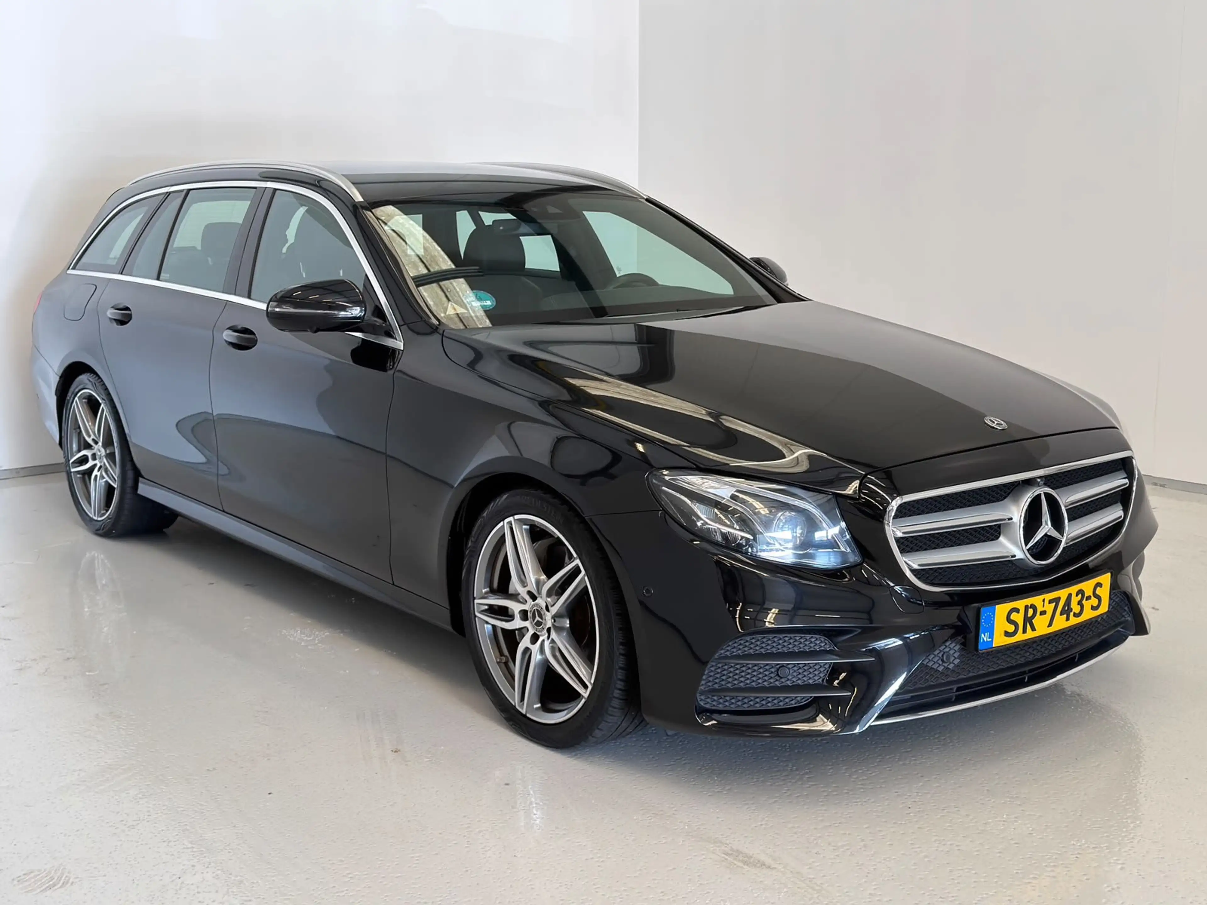 Mercedes-Benz E 220 Estate d Business Solution AMG / NL-auto / BTW / T — photo 2
