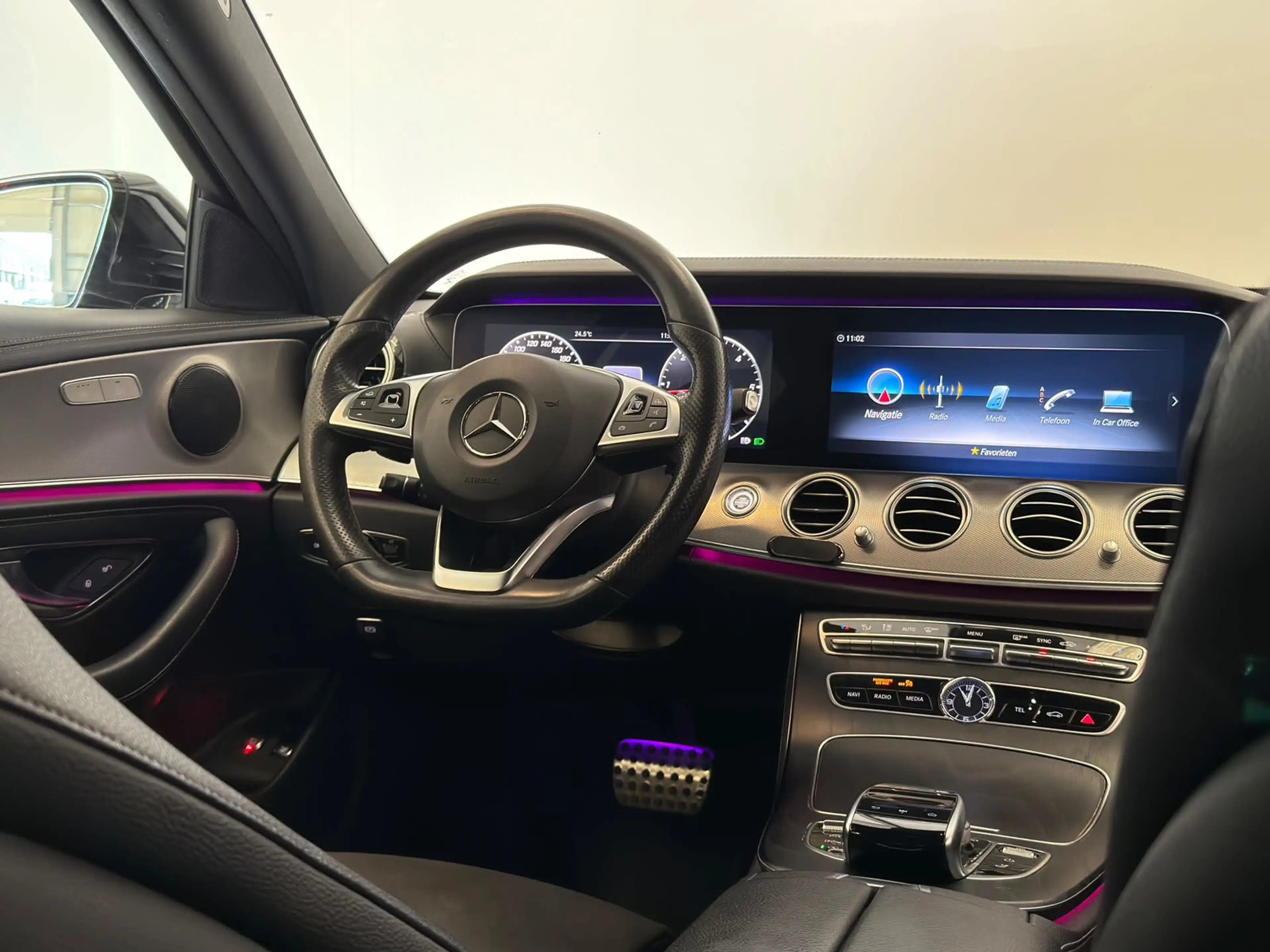 Mercedes-Benz E 220 Estate d Business Solution AMG / NL-auto / BTW / T — photo 9
