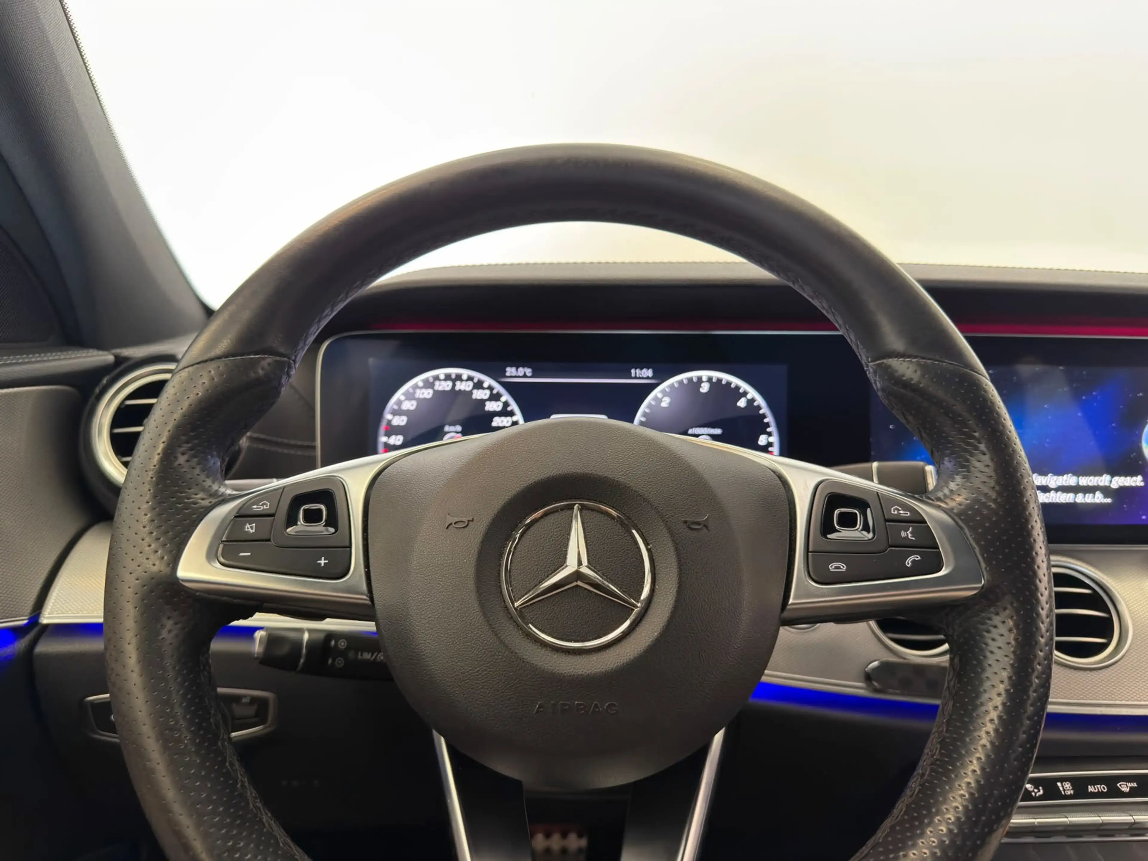 Mercedes-Benz E 220 Estate d Business Solution AMG / NL-auto / BTW / T — photo 11